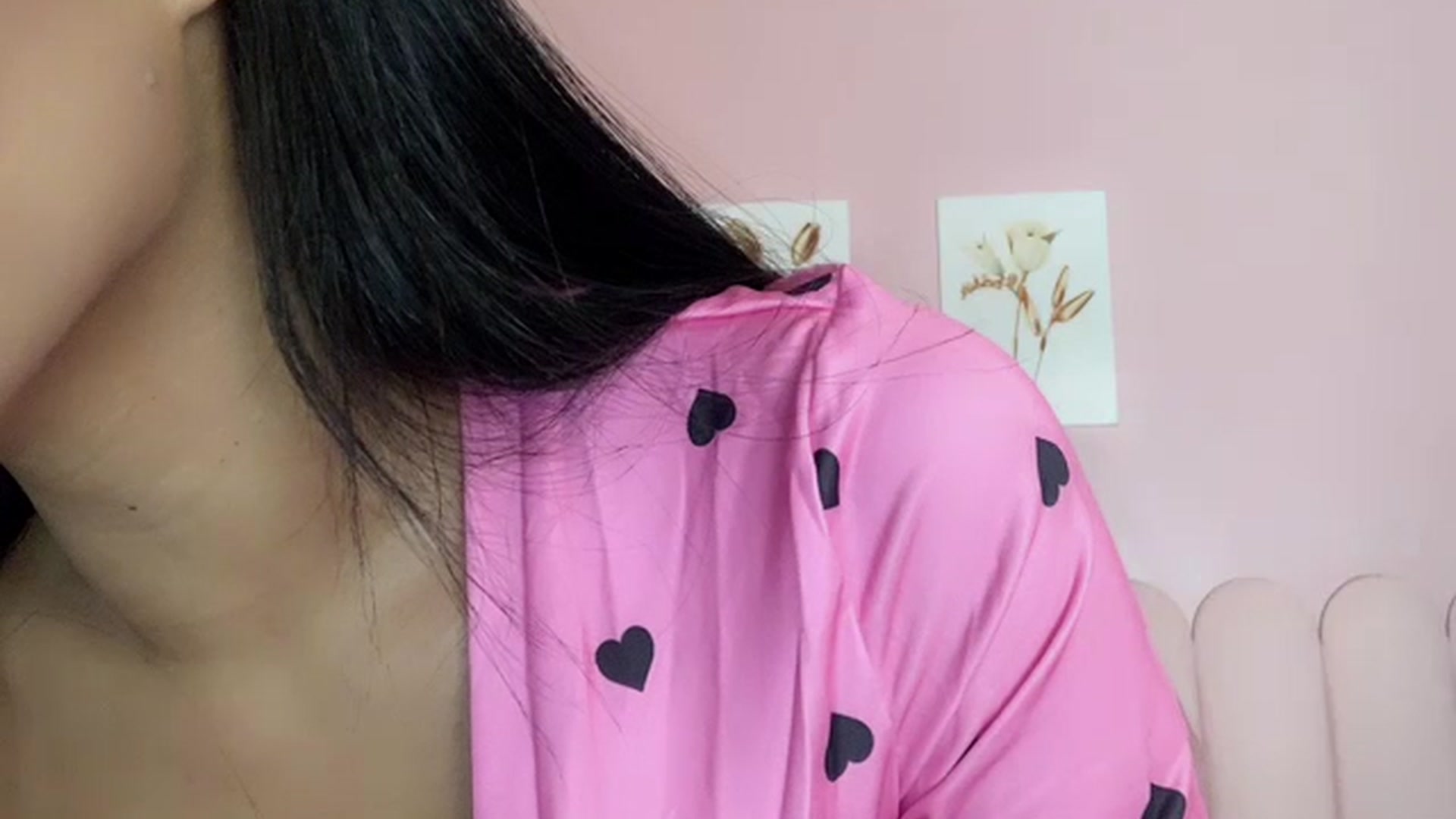Gallery image thumbnail from Helen9g38's myfreecams stream on, 07/15/2023, 17:36 image 5 of 20