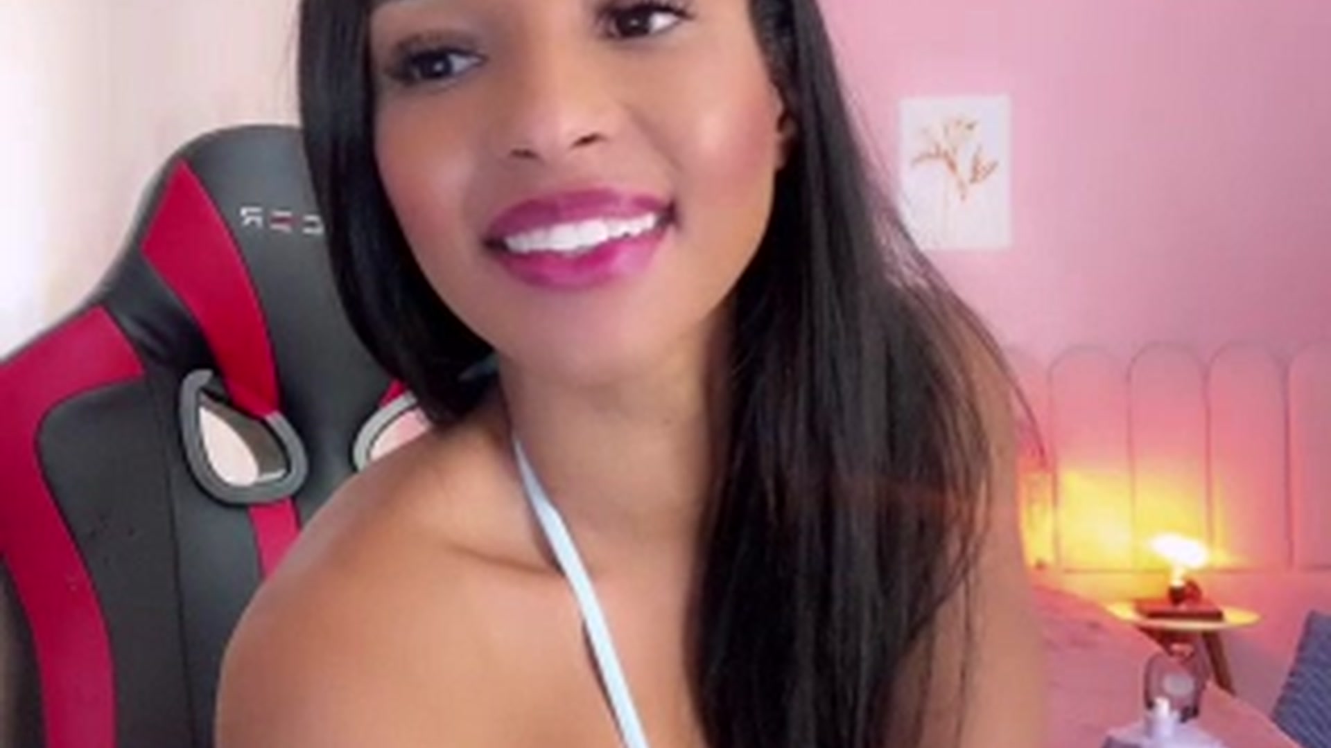 Gallery image thumbnail from Helen9g38's myfreecams stream on, 08/05/2023, 16:04 image 8 of 20