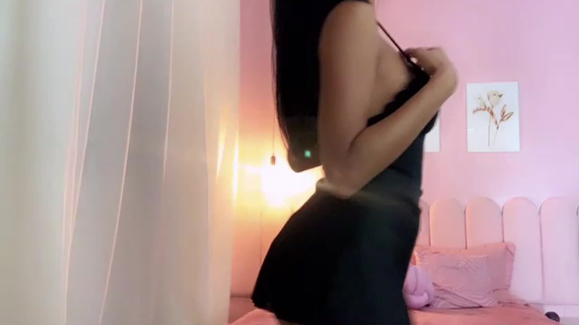 Gallery image thumbnail from Helen9g38's myfreecams stream on, 08/13/2023, 12:32 image 13 of 20