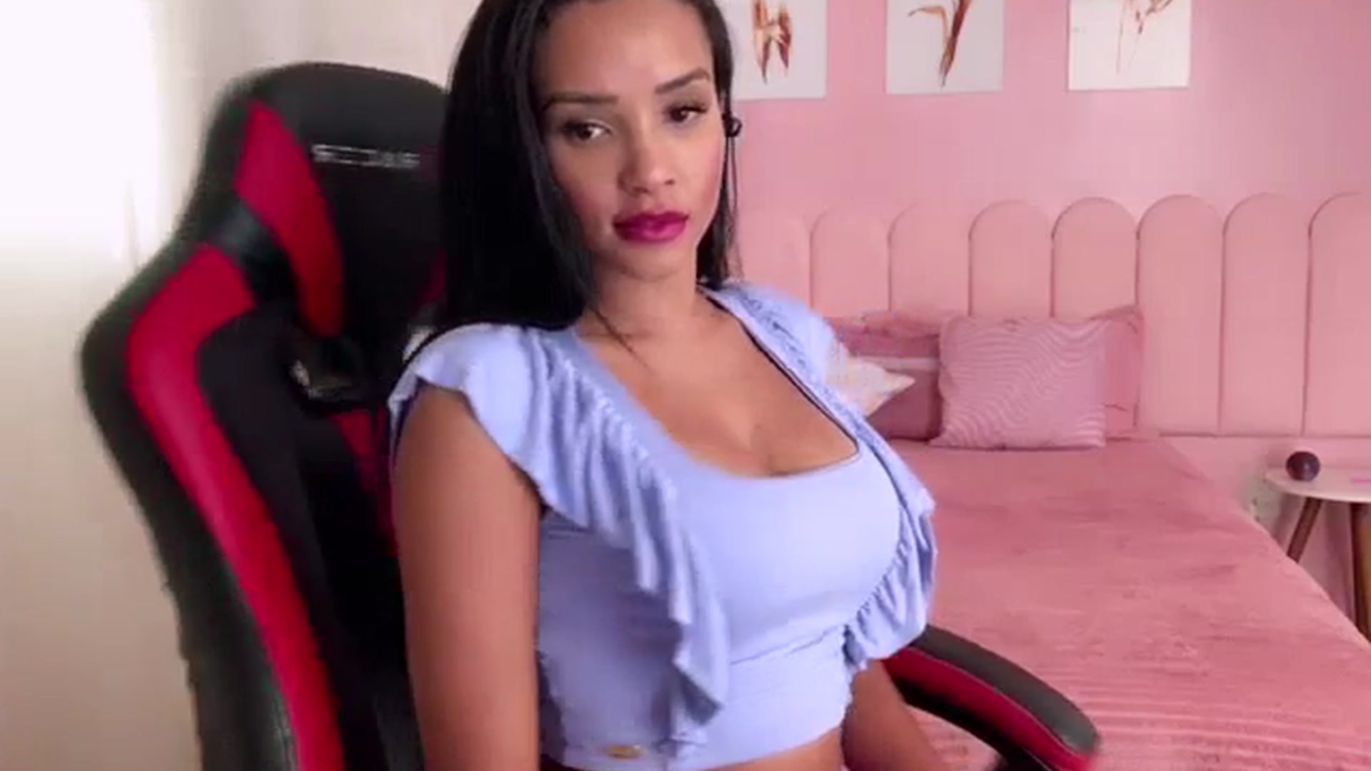 Gallery image thumbnail from Helen9g38's myfreecams stream on, 08/21/2023, 12:04 image 5 of 20