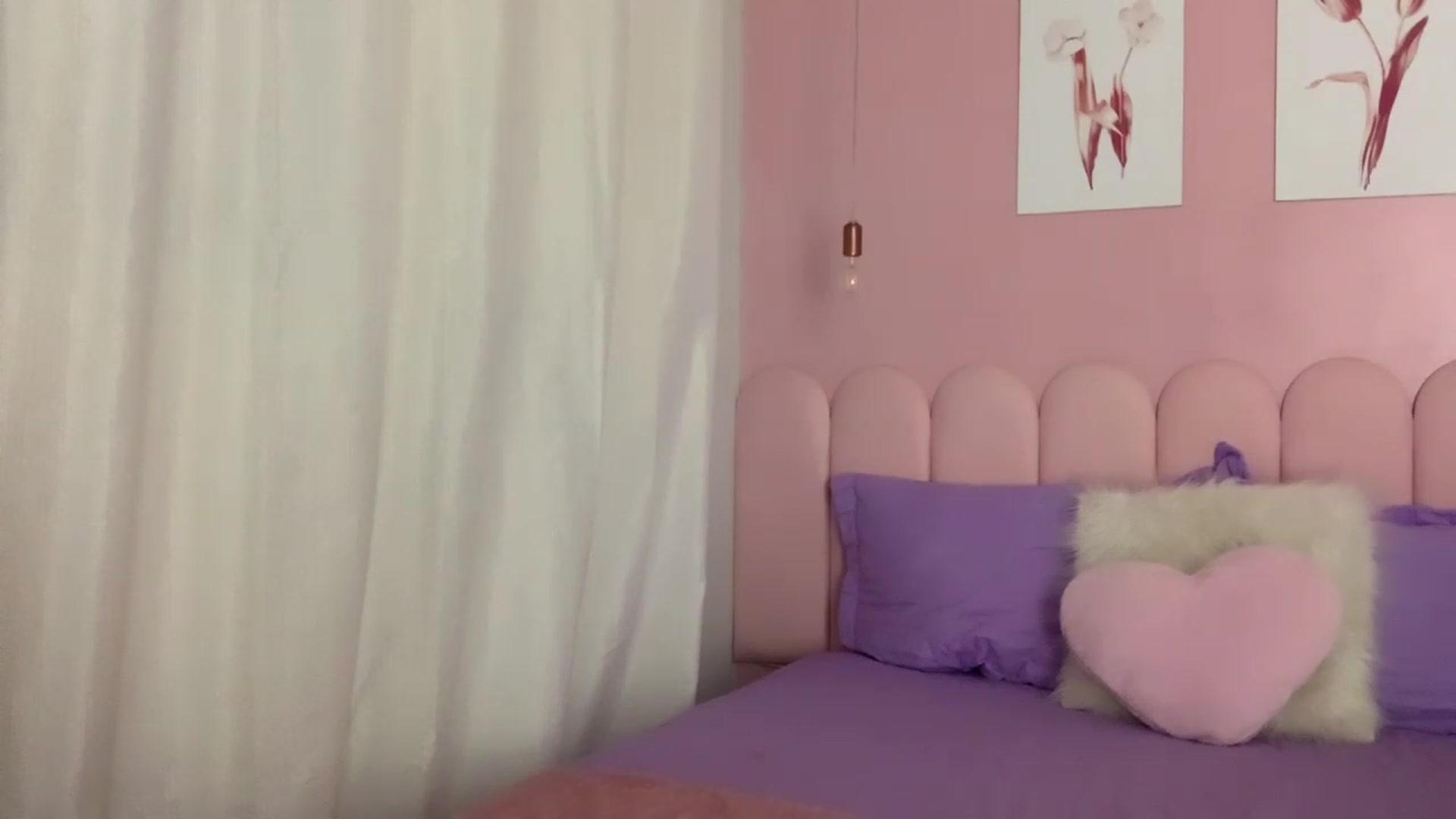 Gallery image thumbnail from Helen9g38's myfreecams stream on, 12/27/2023, 20:37 image 13 of 20