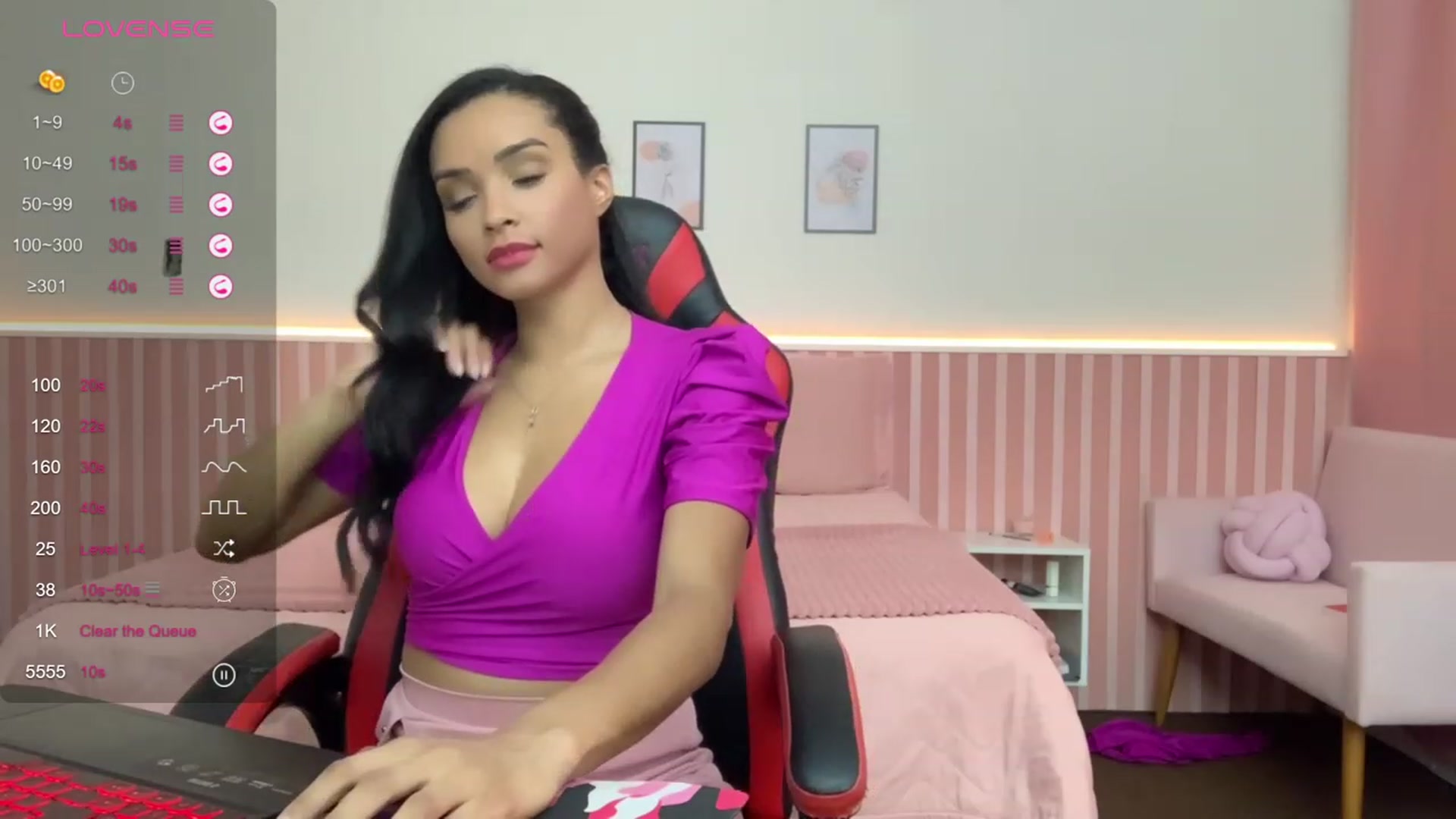 Gallery image thumbnail from Helen9g38's myfreecams stream on, 02/06/2024, 17:18 image 16 of 20