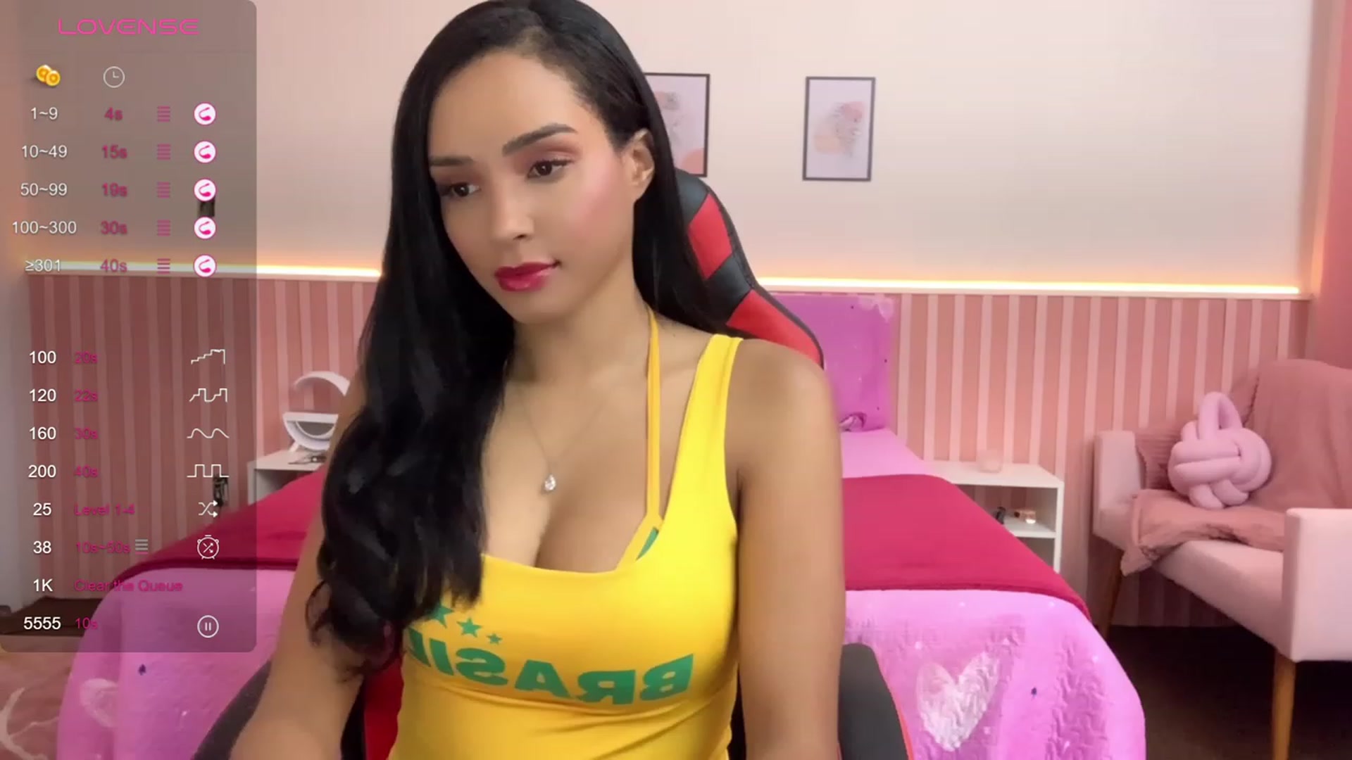 Gallery image thumbnail from Helen9g38's myfreecams stream on, 02/08/2024, 12:36 image 4 of 20