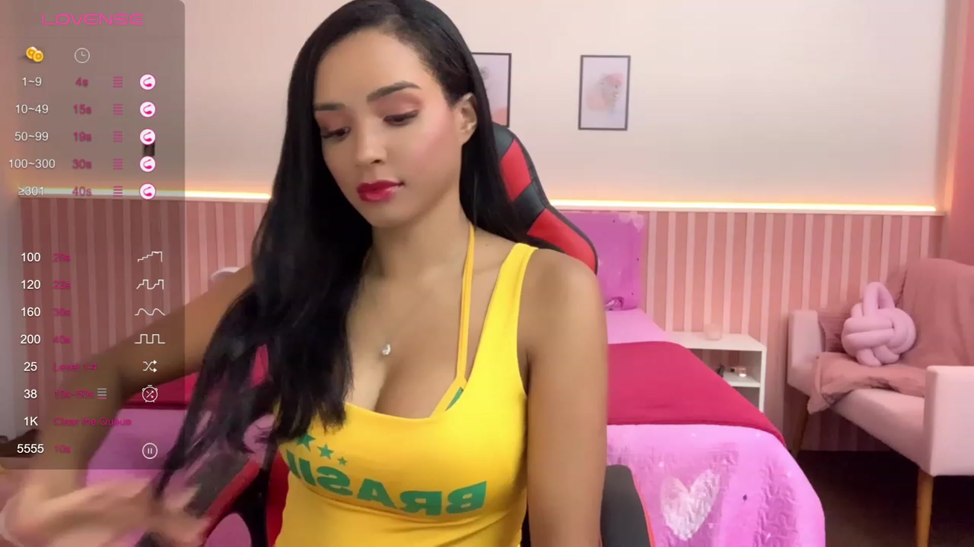 Gallery image thumbnail from Helen9g38's myfreecams stream on, 02/08/2024, 12:36 image 5 of 20
