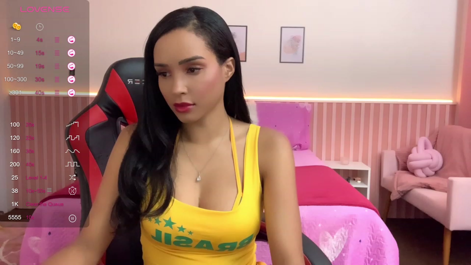 Gallery image thumbnail from Helen9g38's myfreecams stream on, 02/08/2024, 12:36 image 10 of 20