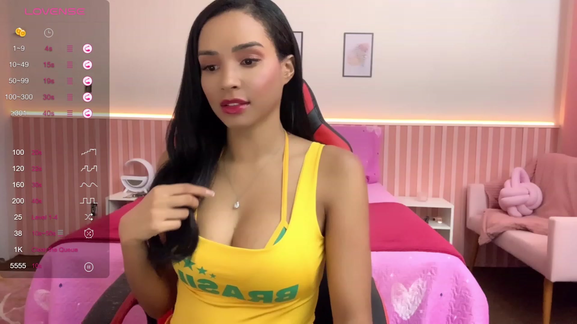 Gallery image thumbnail from Helen9g38's myfreecams stream on, 02/08/2024, 12:36 image 2 of 20