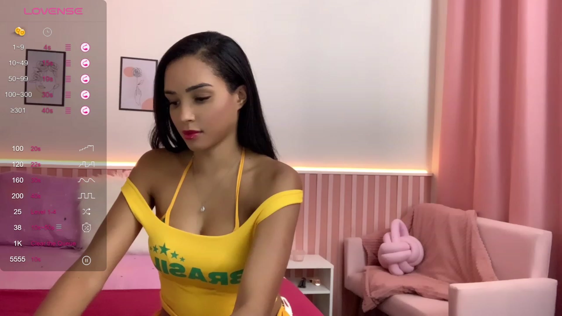 Gallery image thumbnail from Helen9g38's myfreecams stream on, 02/08/2024, 19:21 image 7 of 20
