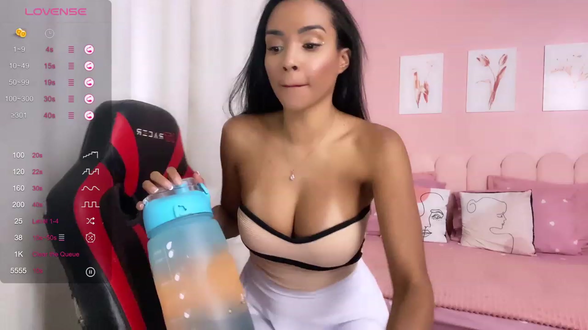 Gallery image thumbnail from Helen9g38's myfreecams stream on, 03/02/2024, 17:29 image 15 of 20