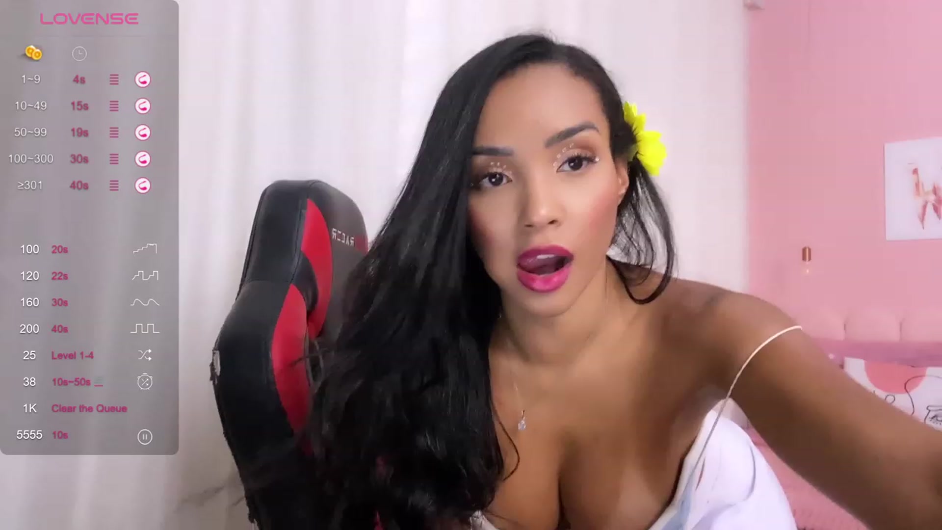 Gallery image thumbnail from Helen9g38's myfreecams stream on, 03/03/2024, 17:43 image 7 of 20