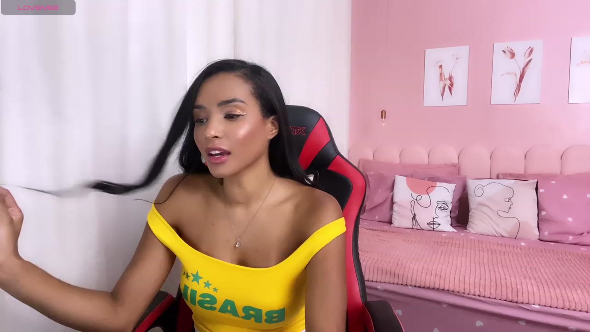 Gallery image thumbnail from Helen9g38's myfreecams stream on, 03/05/2024, 16:42 image 17 of 20