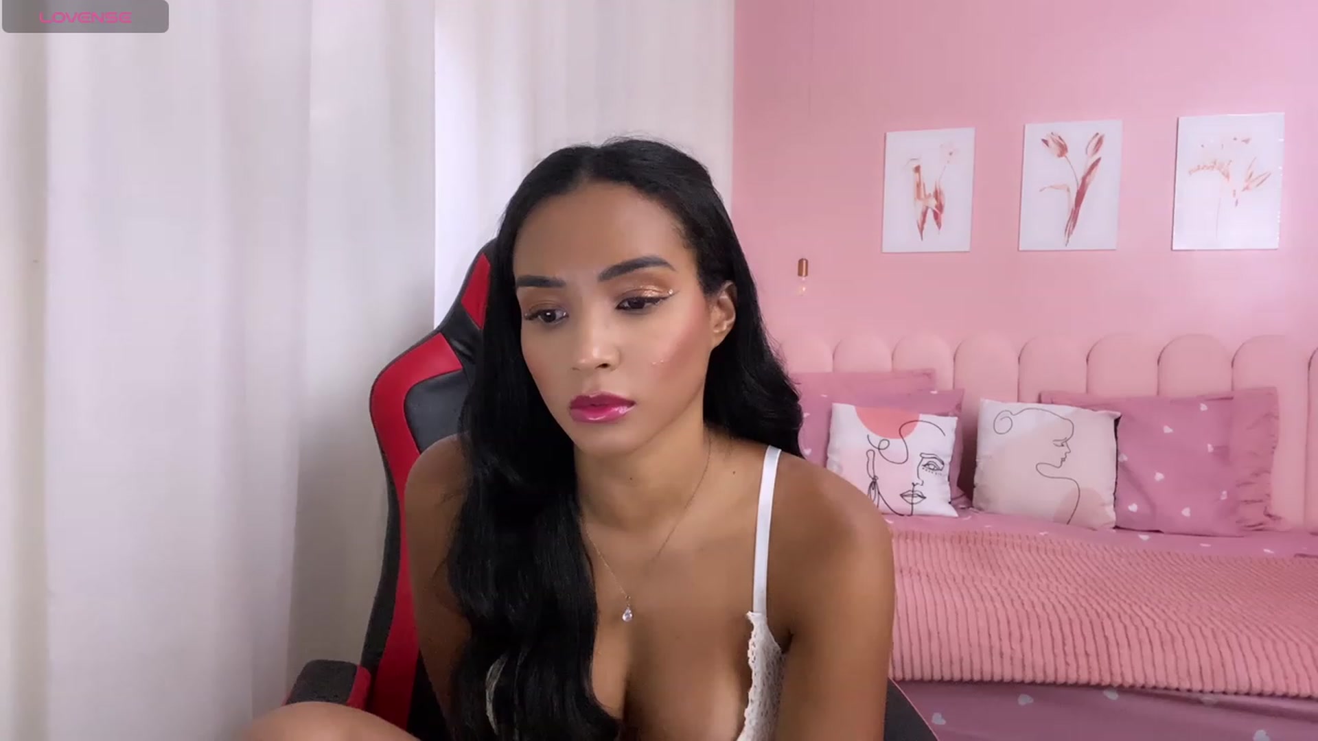 Gallery image thumbnail from Helen9g38's myfreecams stream on, 03/06/2024, 15:07 image 12 of 20