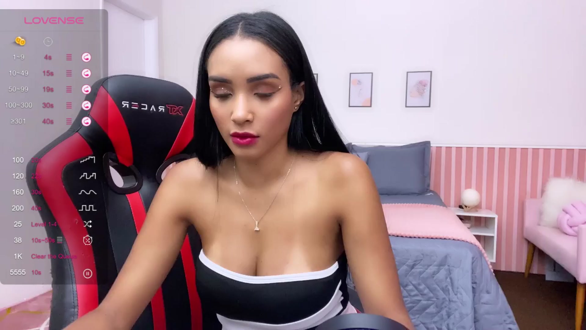 Gallery image thumbnail from Helen9g38's myfreecams stream on, 03/23/2024, 17:49 image 14 of 20