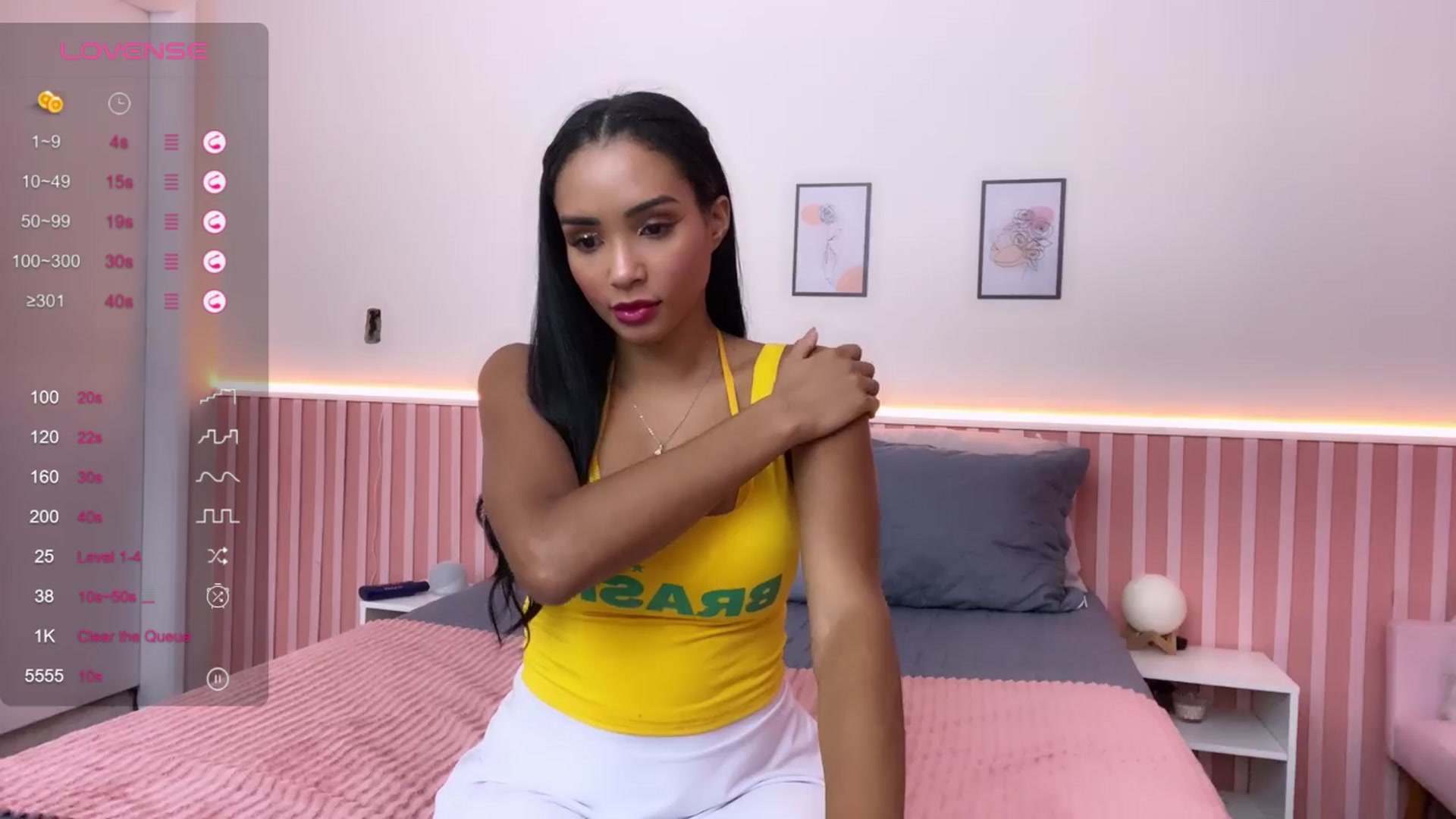 Gallery image thumbnail from Helen9g38's myfreecams stream on, 03/26/2024, 03:02 image 9 of 20