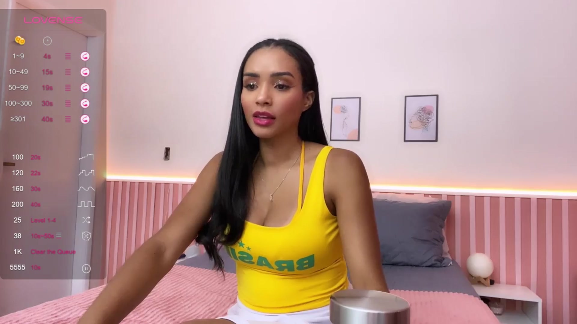 Gallery image thumbnail from Helen9g38's myfreecams stream on, 03/26/2024, 03:02 image 19 of 20