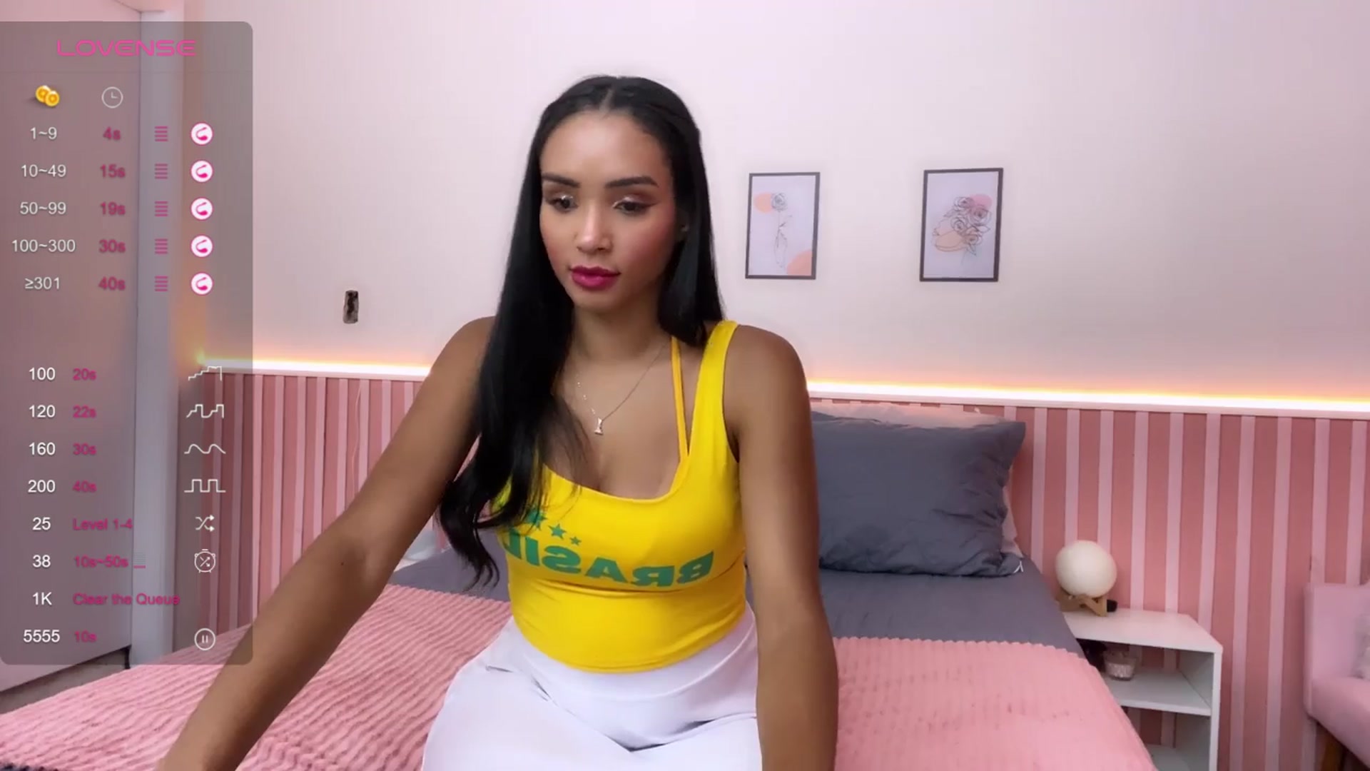Gallery image thumbnail from Helen9g38's myfreecams stream on, 03/26/2024, 03:02 image 7 of 20