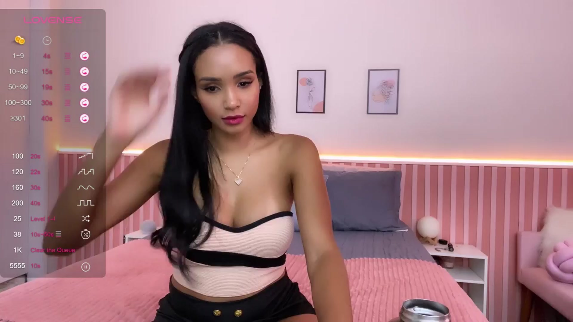 Gallery image thumbnail from Helen9g38's myfreecams stream on, 04/03/2024, 21:07 image 10 of 20