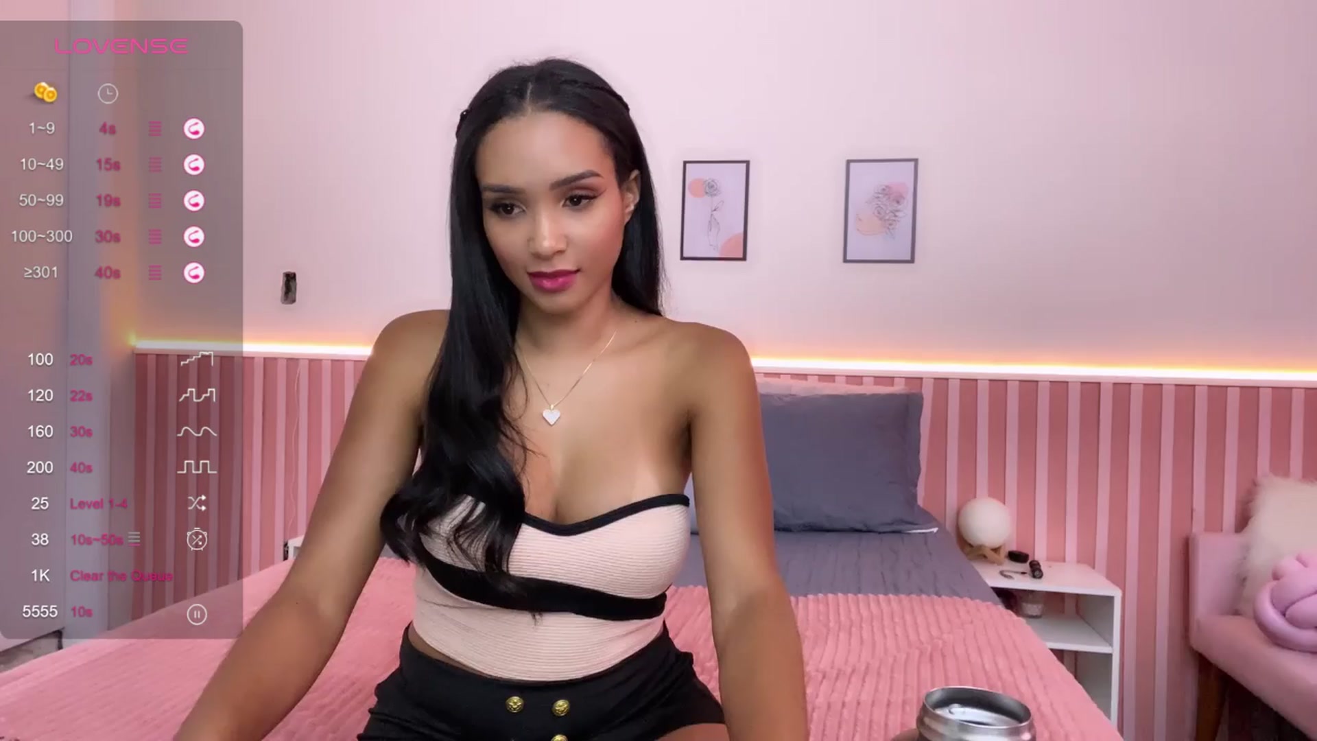 Gallery image thumbnail from Helen9g38's myfreecams stream on, 04/03/2024, 21:07 image 11 of 20