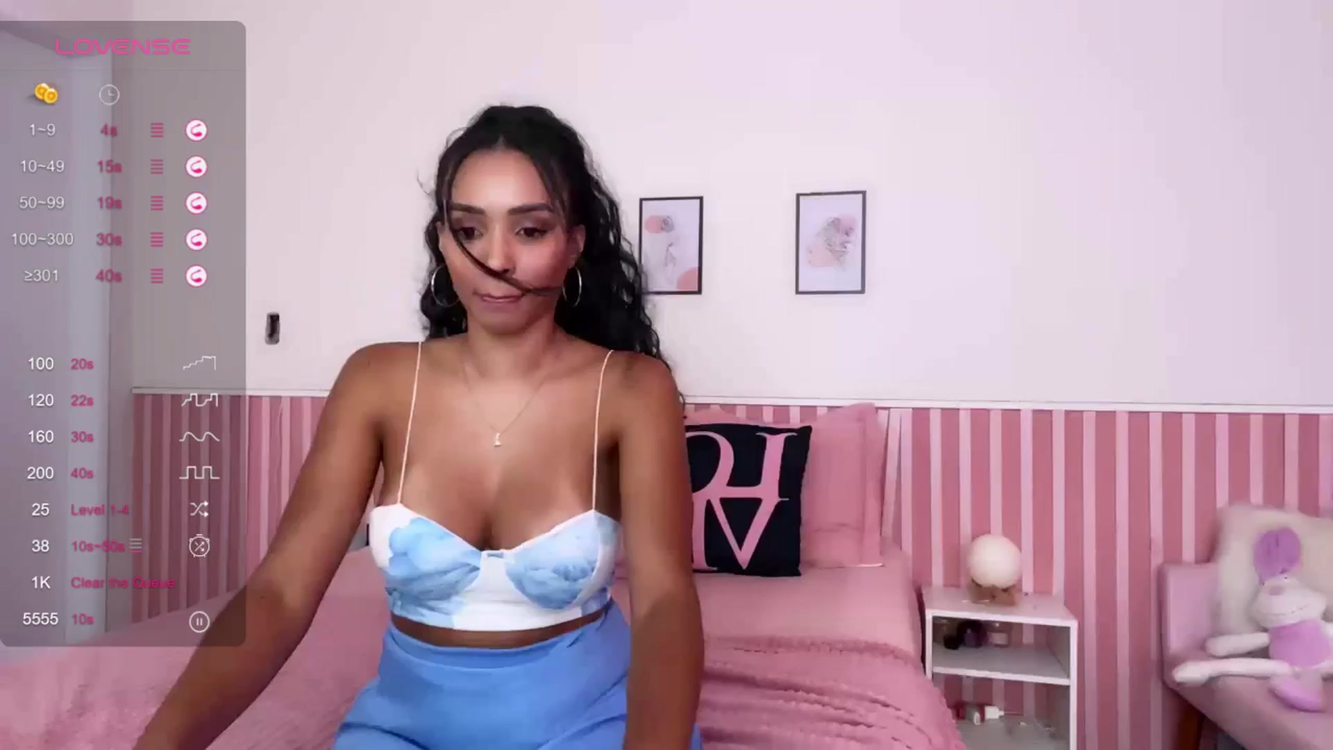 Gallery image thumbnail from Helen9g38's myfreecams stream on, 04/17/2024, 16:41 image 15 of 20