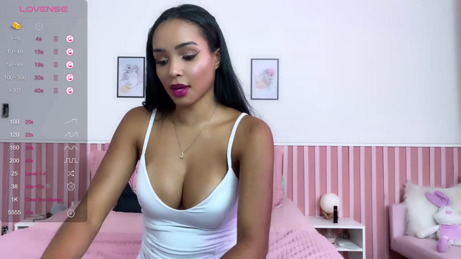Gallery image thumbnail from Helen9g38's myfreecams stream on, 05/03/2024, 15:17 image 12 of 20