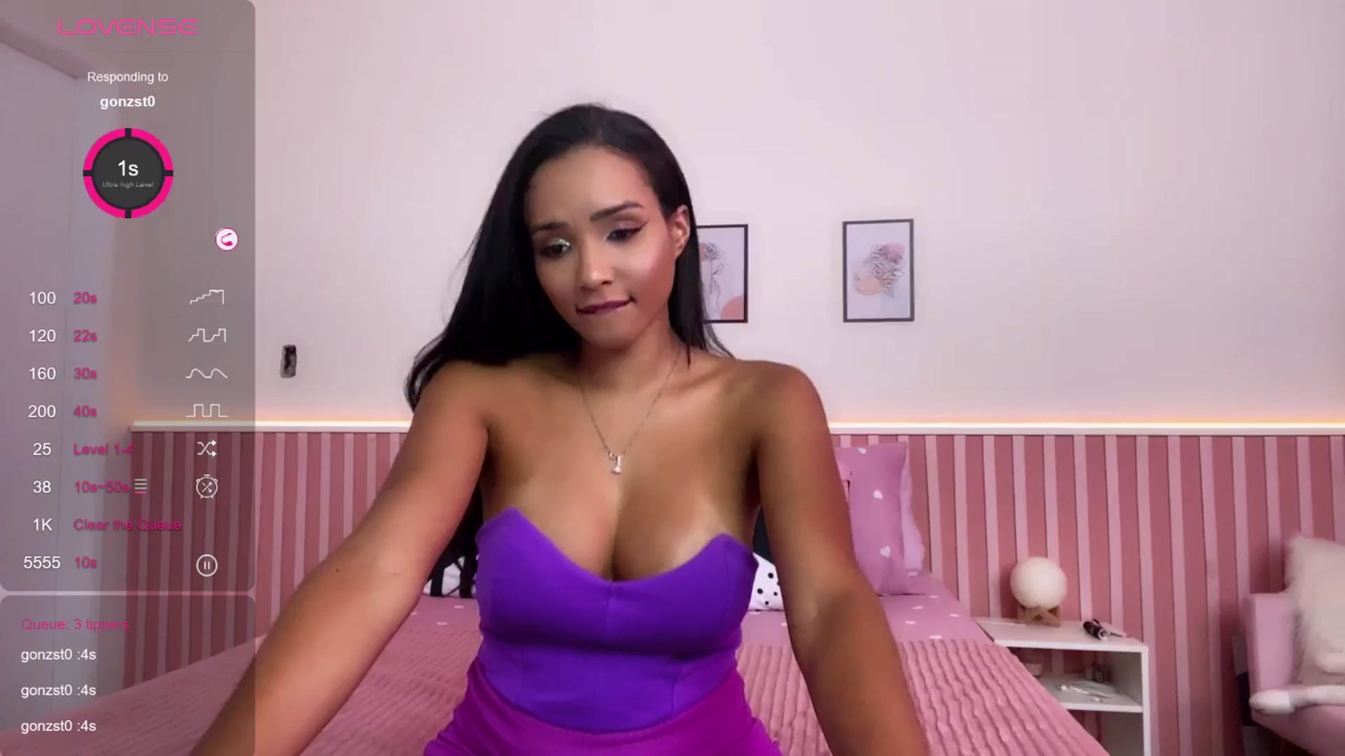 Gallery image thumbnail from Helen9g38's myfreecams stream on, 05/13/2024, 16:38 image 14 of 20