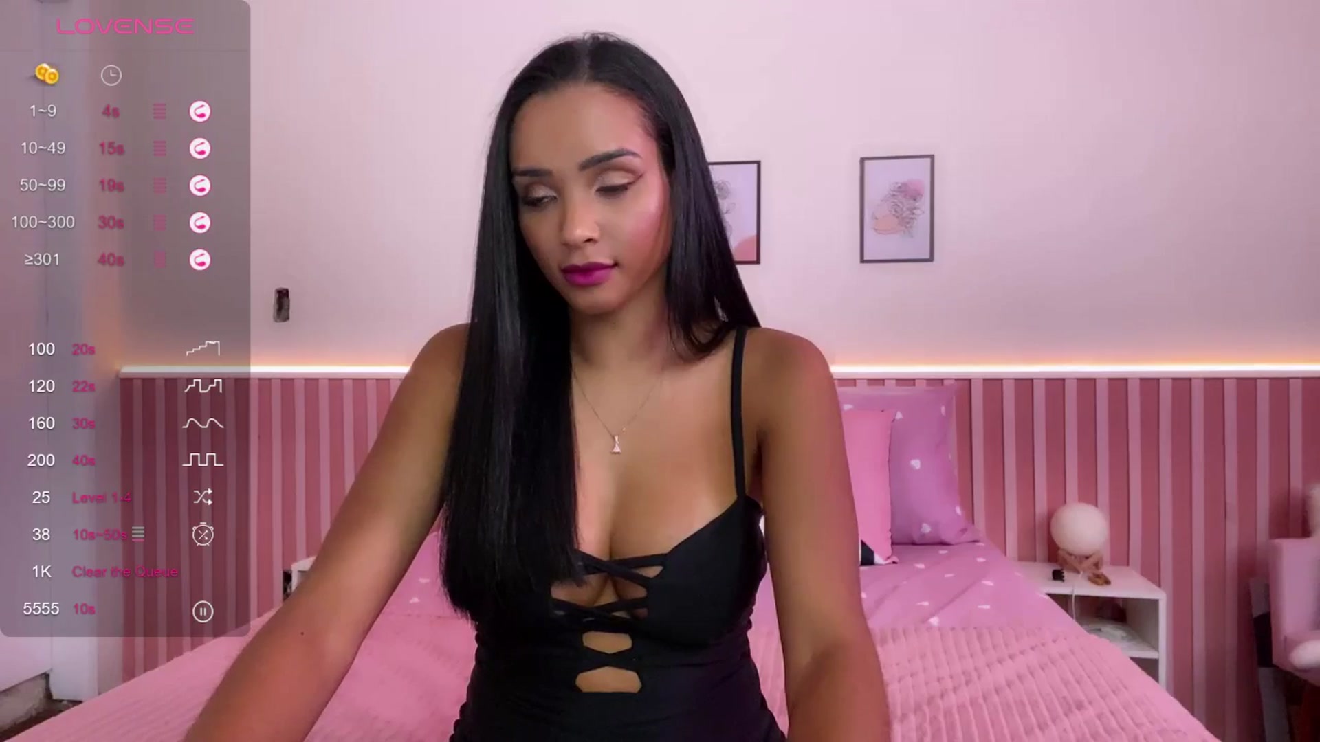 Gallery image thumbnail from Helen9g38's myfreecams stream on, 05/21/2024, 17:24 image 2 of 20
