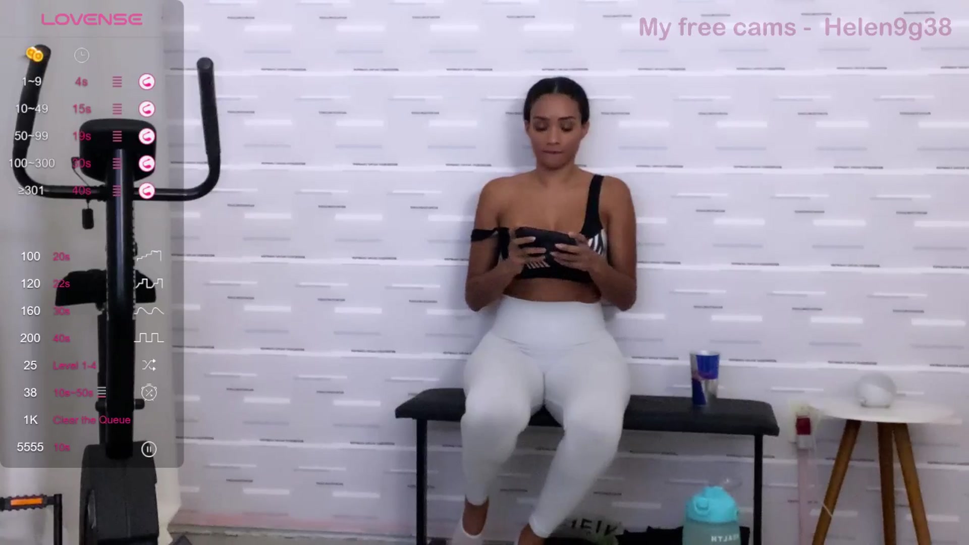 Gallery image thumbnail from Helen9g38's myfreecams stream on, 06/03/2024, 19:33 image 7 of 20