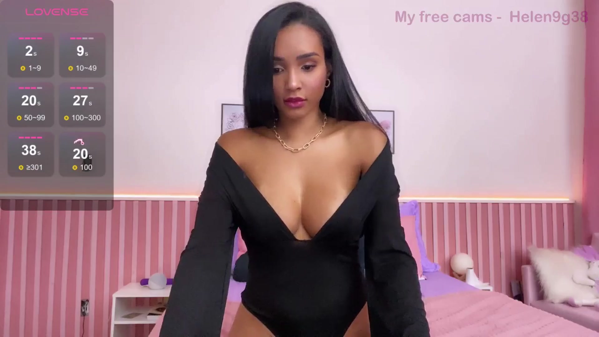Gallery image thumbnail from Helen9g38's myfreecams stream on, 06/25/2024, 18:37 image 10 of 20