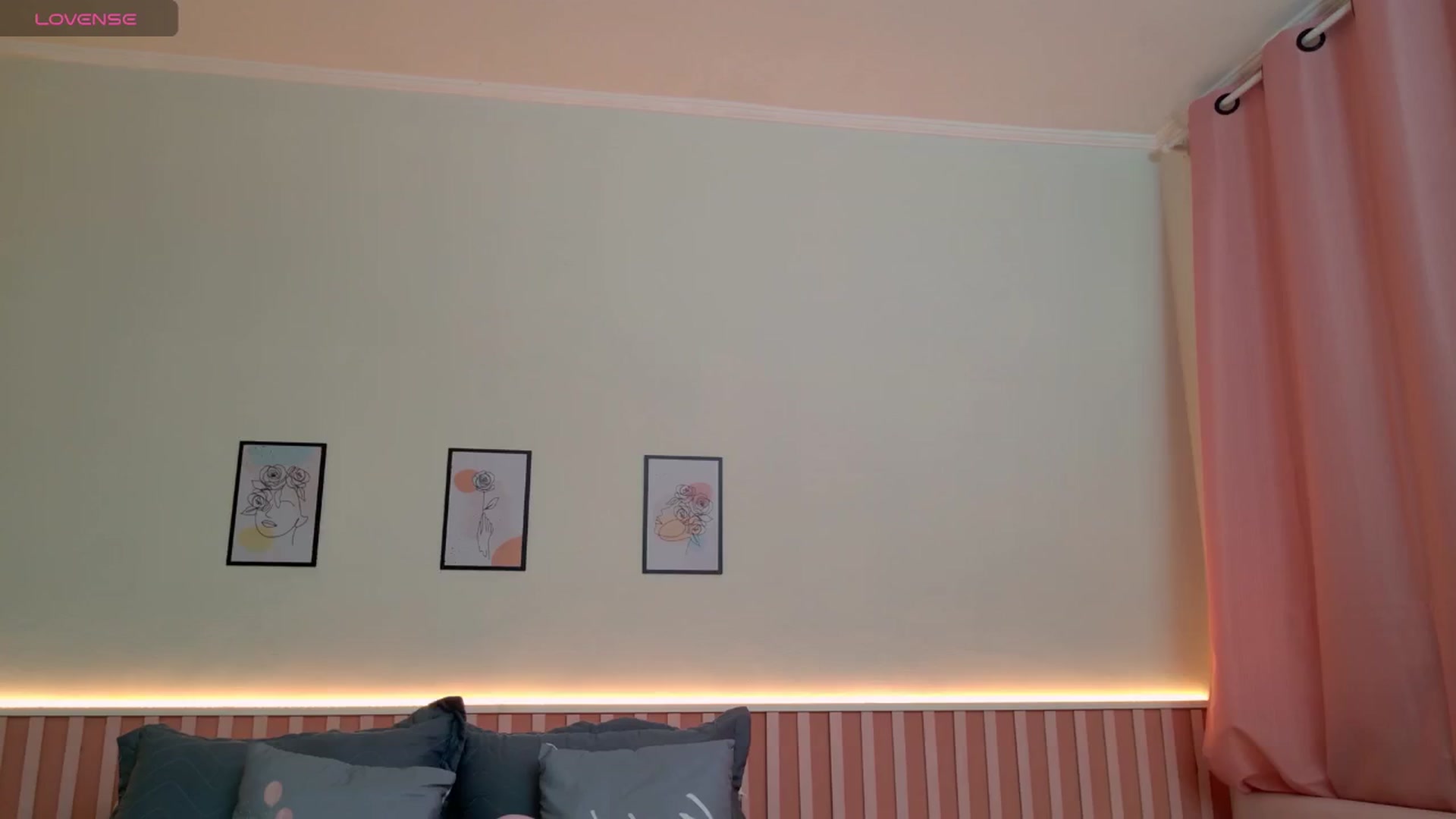 Gallery image thumbnail from Helen9g38's myfreecams stream on, 08/23/2024, 17:55 image 4 of 20