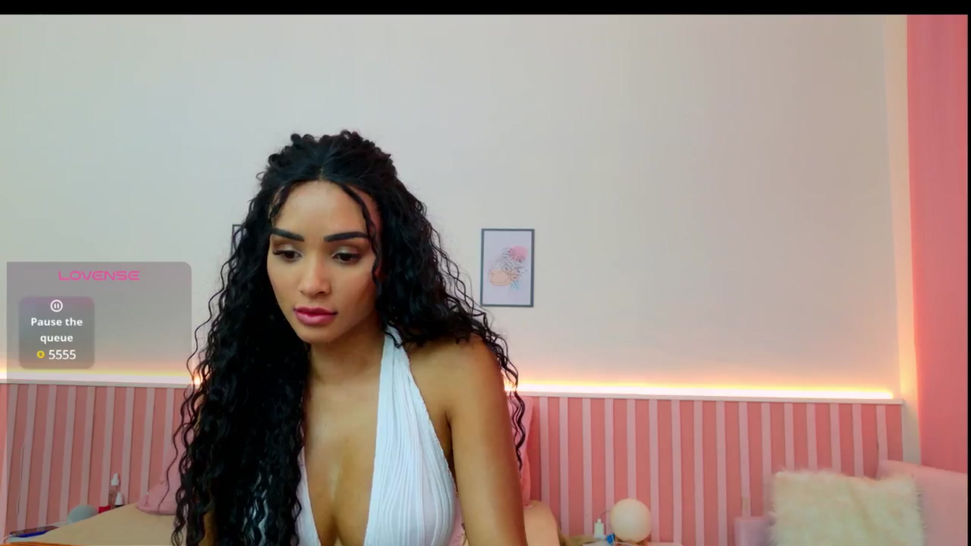 Gallery image thumbnail from Helen9g38's myfreecams stream on, 10/14/2024, 16:24 image 15 of 20