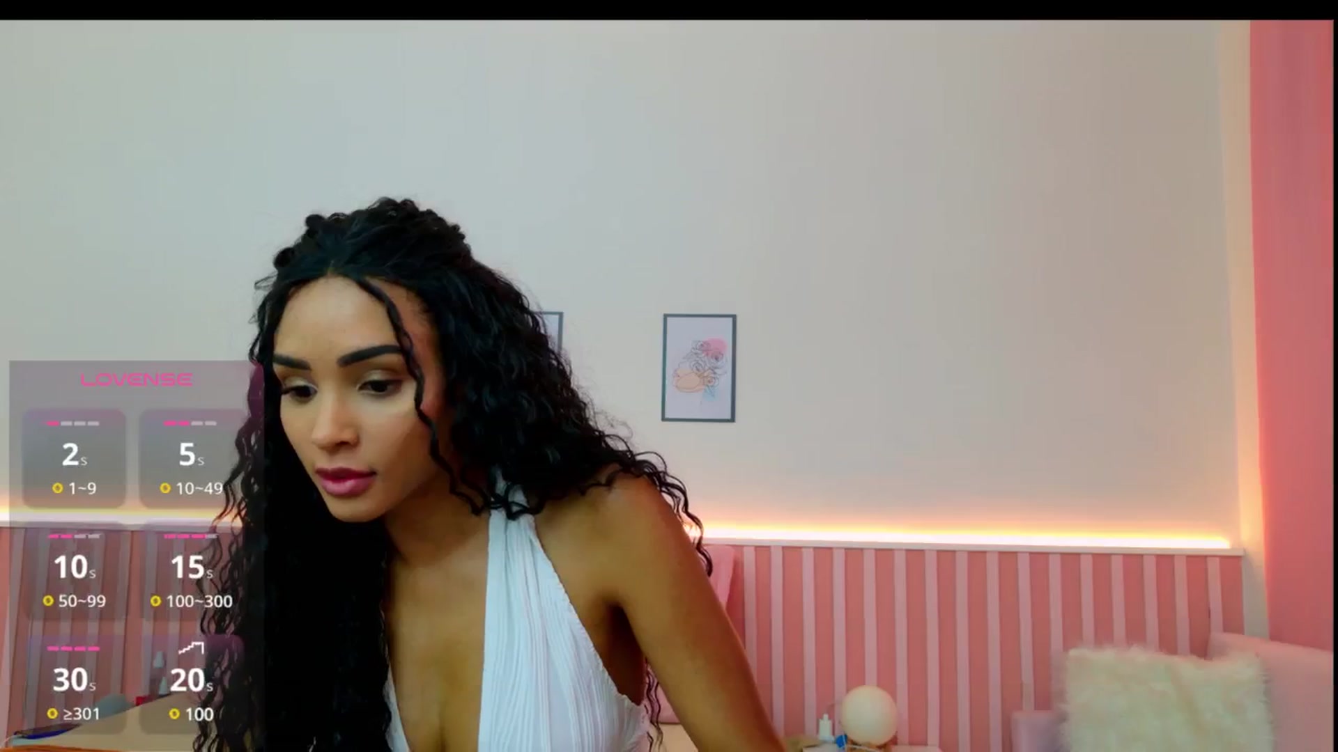 Gallery image thumbnail from Helen9g38's myfreecams stream on, 10/14/2024, 16:24 image 13 of 20