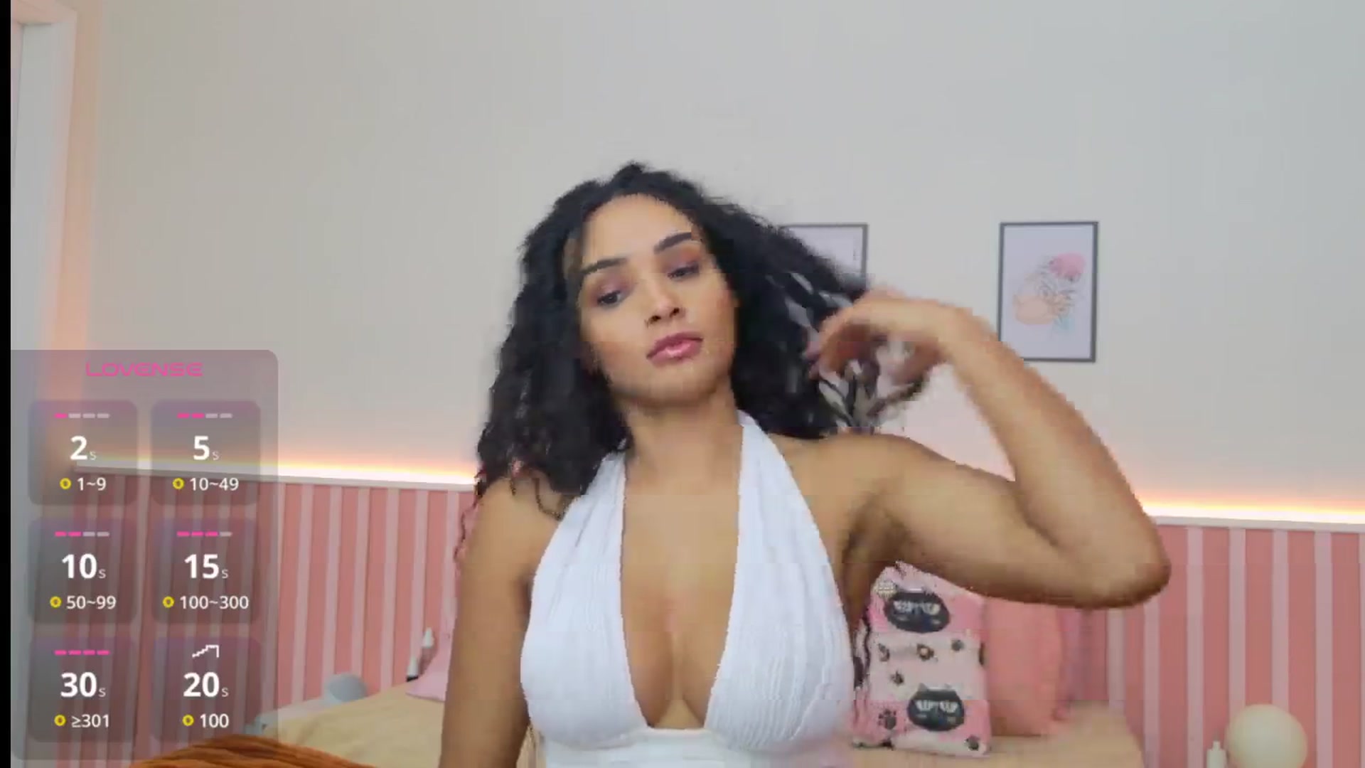 Gallery image thumbnail from Helen9g38's myfreecams stream on, 10/16/2024, 18:26 image 7 of 20