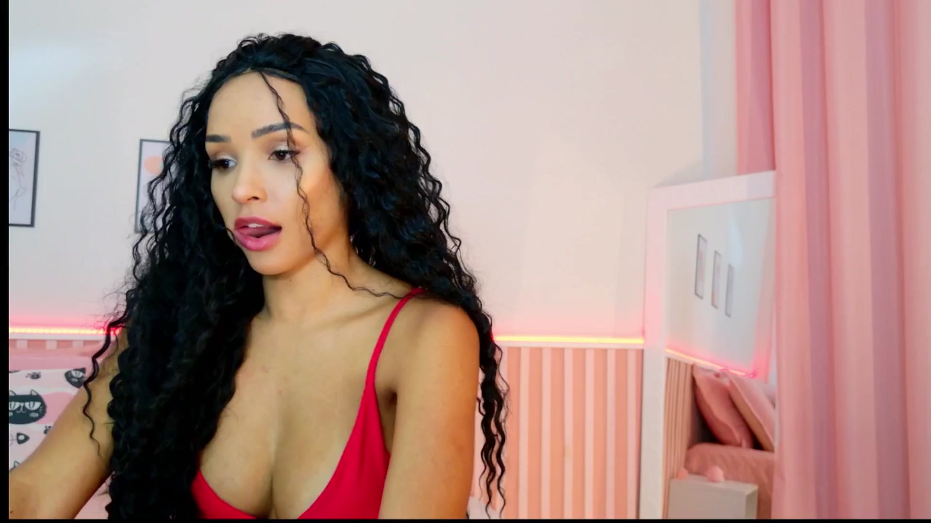 Gallery image thumbnail from Helen9g38's myfreecams stream on, 12/23/2024, 15:42 image 6 of 20