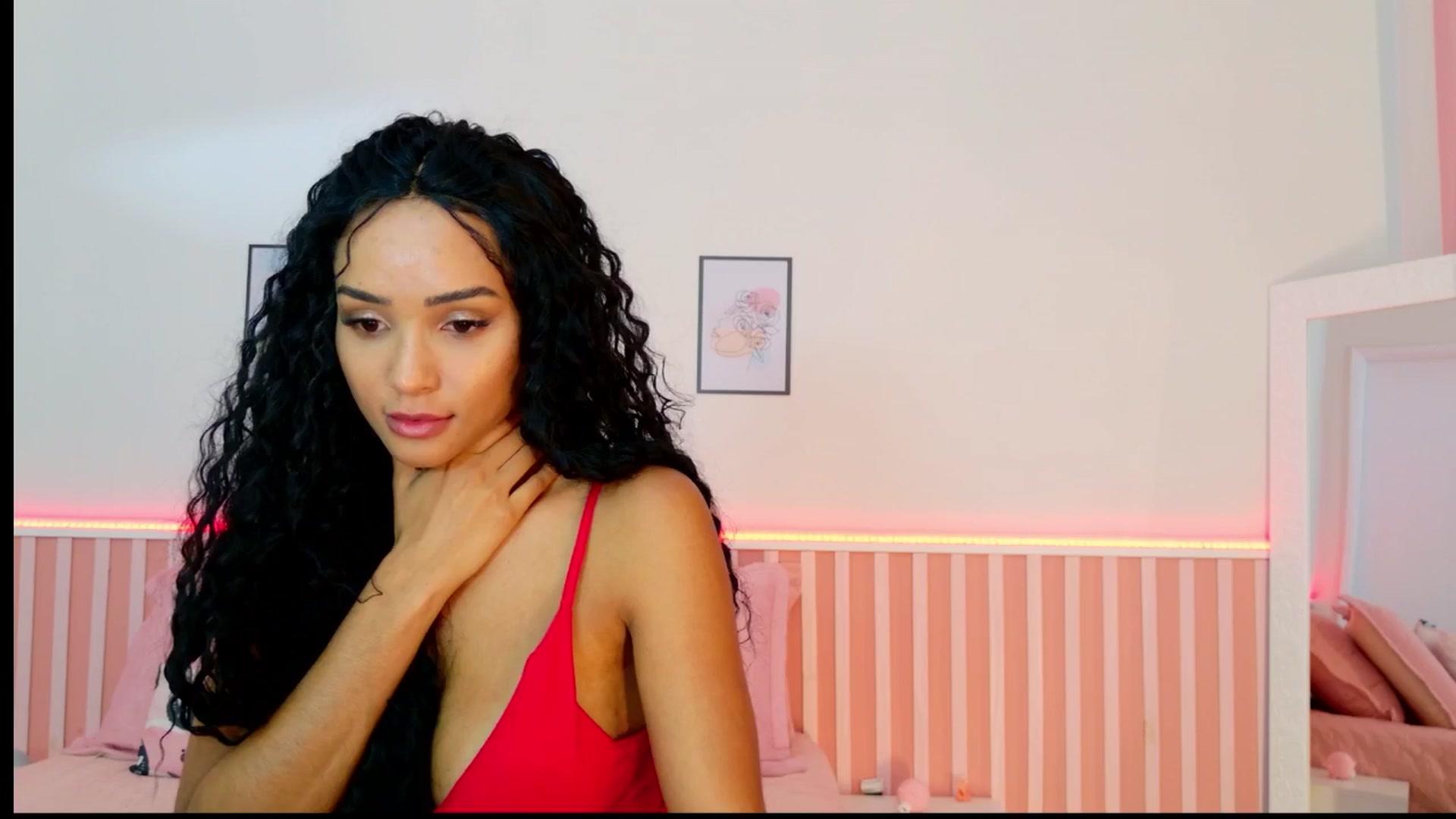 Gallery image thumbnail from Helen9g38's myfreecams stream on, 12/23/2024, 16:55 image 19 of 20