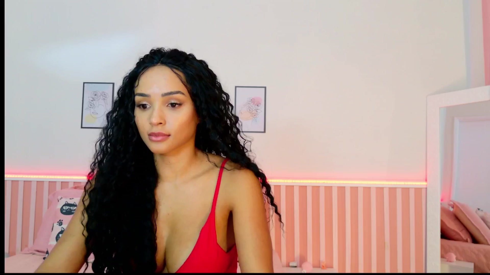 Gallery image thumbnail from Helen9g38's myfreecams stream on, 12/23/2024, 16:55 image 16 of 20