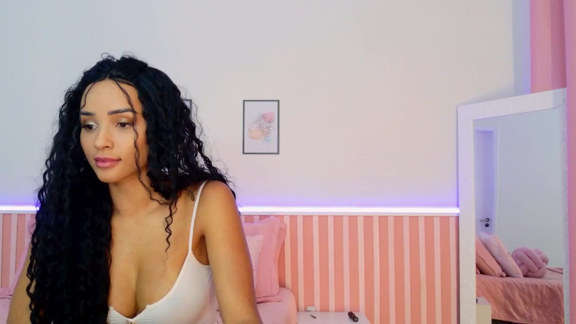 Gallery image thumbnail from Helen9g38's myfreecams stream on, 12/30/2024, 18:49 image 6 of 20