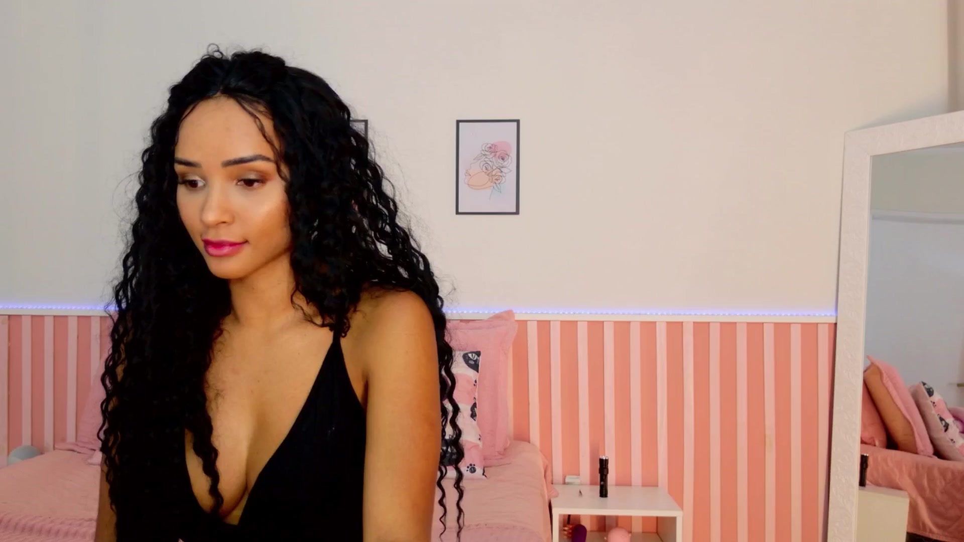 Gallery image thumbnail from Helen9g38's myfreecams stream on, 12/31/2024, 16:27 image 7 of 20