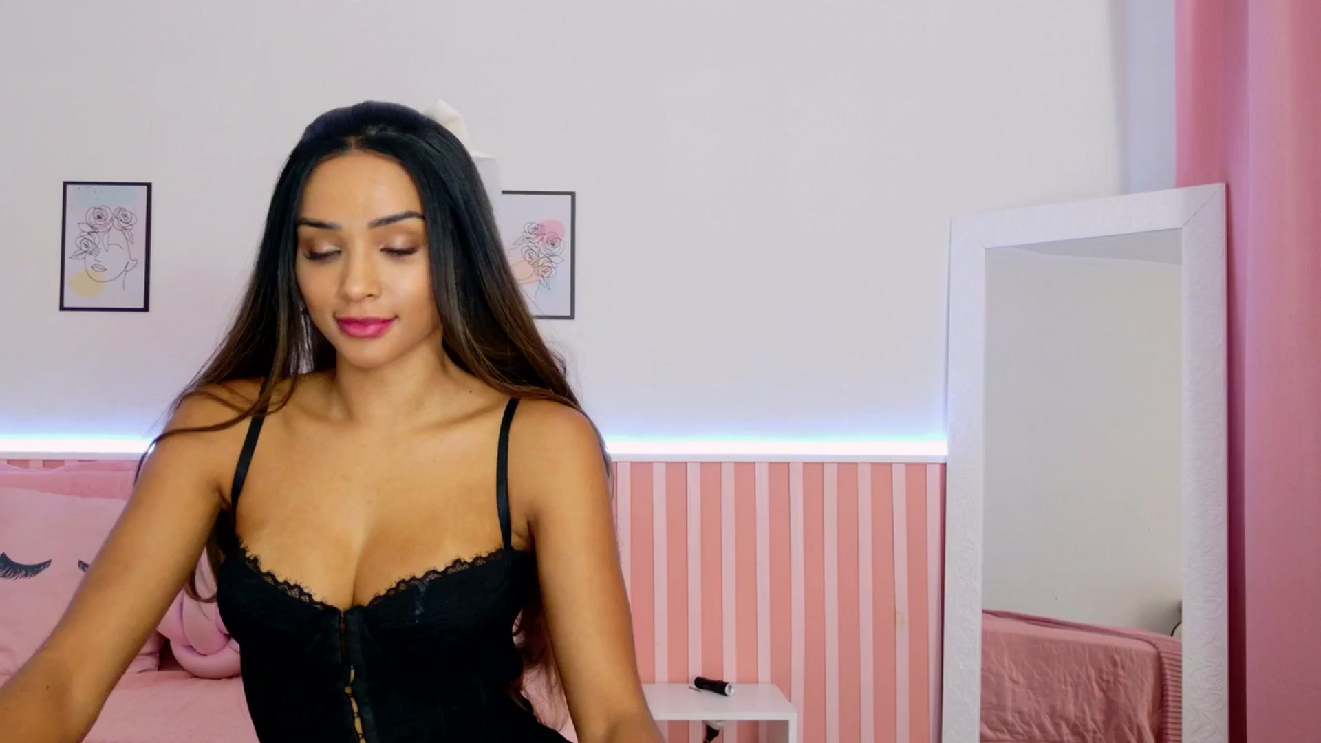 Gallery image thumbnail from Helen9g38's myfreecams stream on, 01/11/2025, 16:29 image 9 of 20