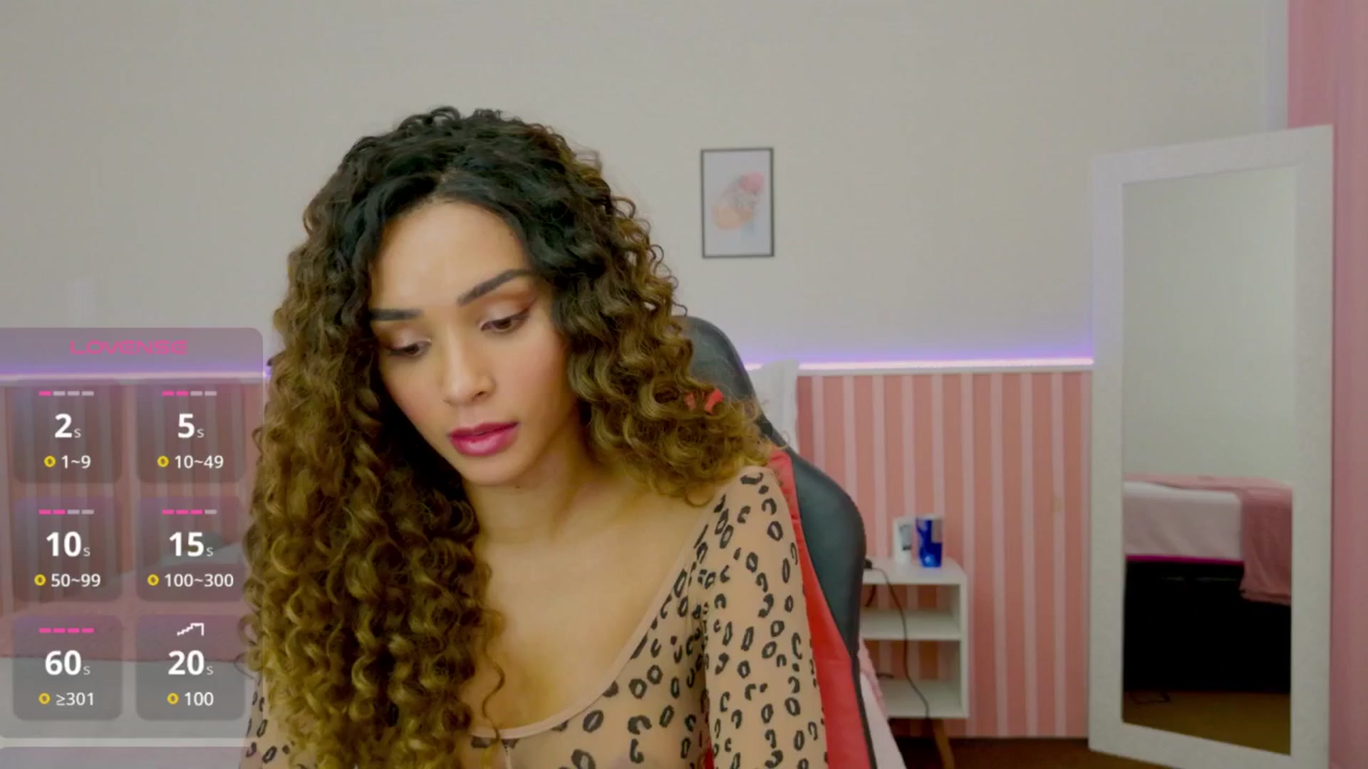 Gallery image thumbnail from Helen9g38's myfreecams stream on, 05/26/2025, 18:20 image 16 of 20
