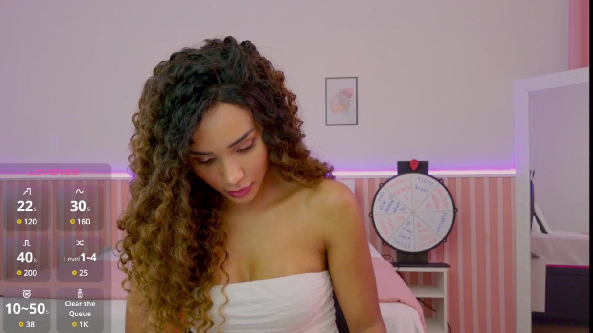 Gallery image thumbnail from Helen9g38's myfreecams stream on, 06/02/2025, 18:15 image 17 of 20