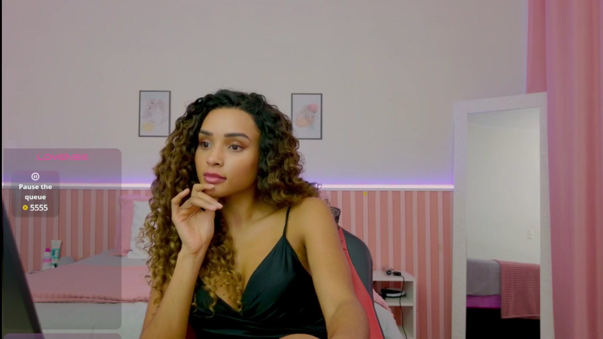 Gallery image thumbnail from Helen9g38's myfreecams stream on, 06/23/2025, 19:47 image 20 of 20