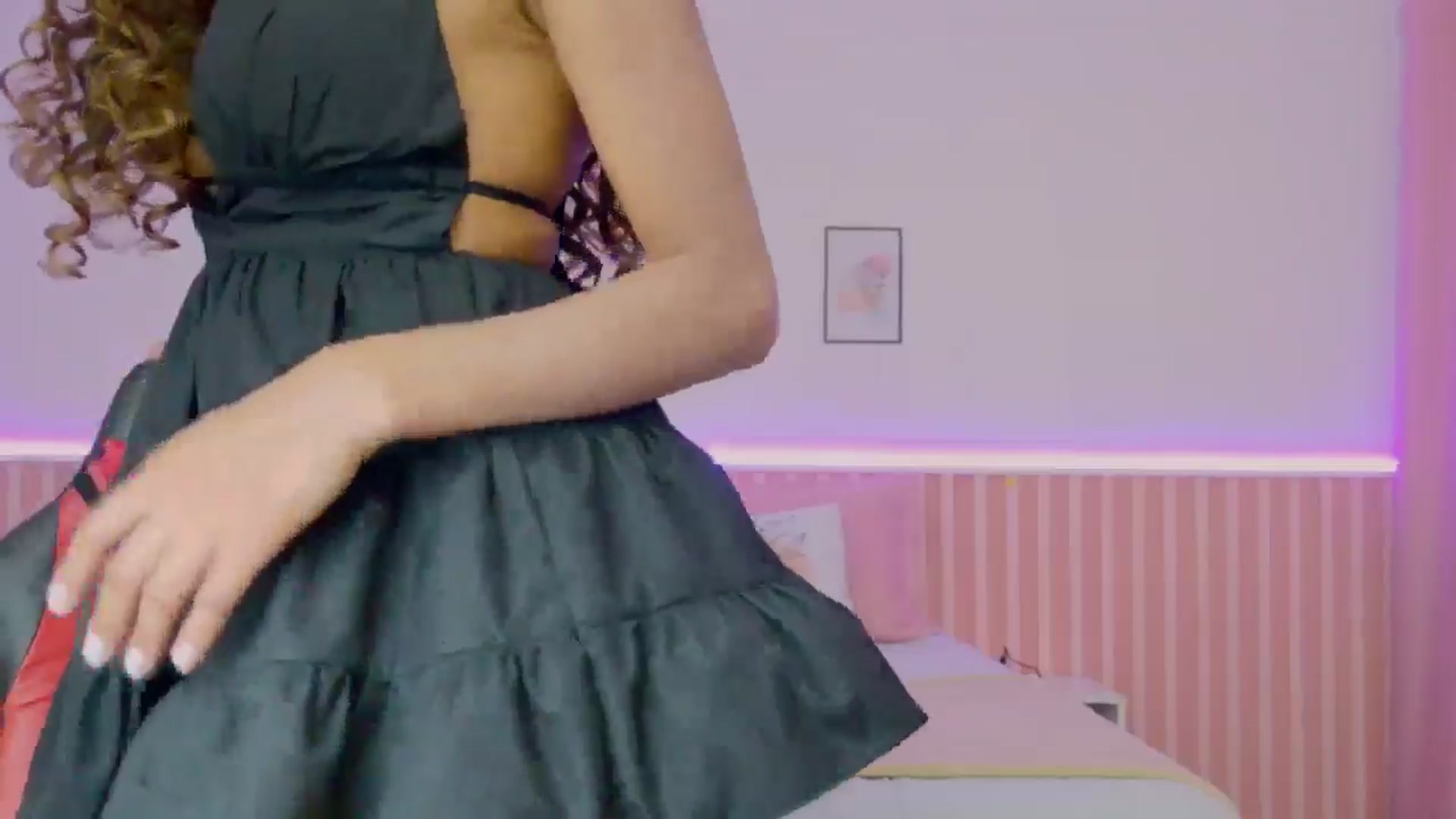 Gallery image thumbnail from Helen9g38's myfreecams stream on, 08/21/2025, 12:14 image 10 of 20