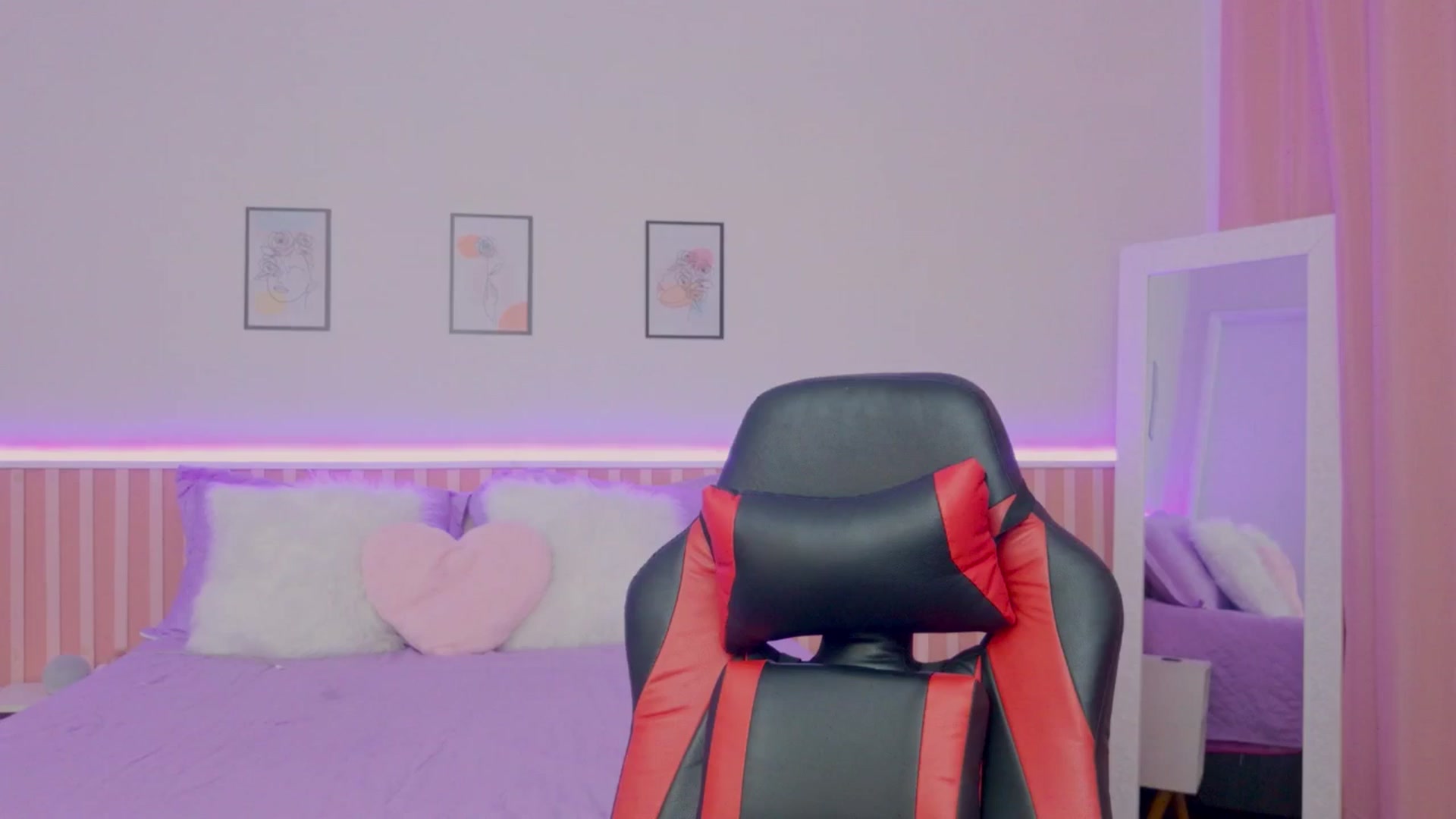 Gallery image thumbnail from Helen9g38's myfreecams stream on, 09/04/2025, 15:24 image 5 of 20