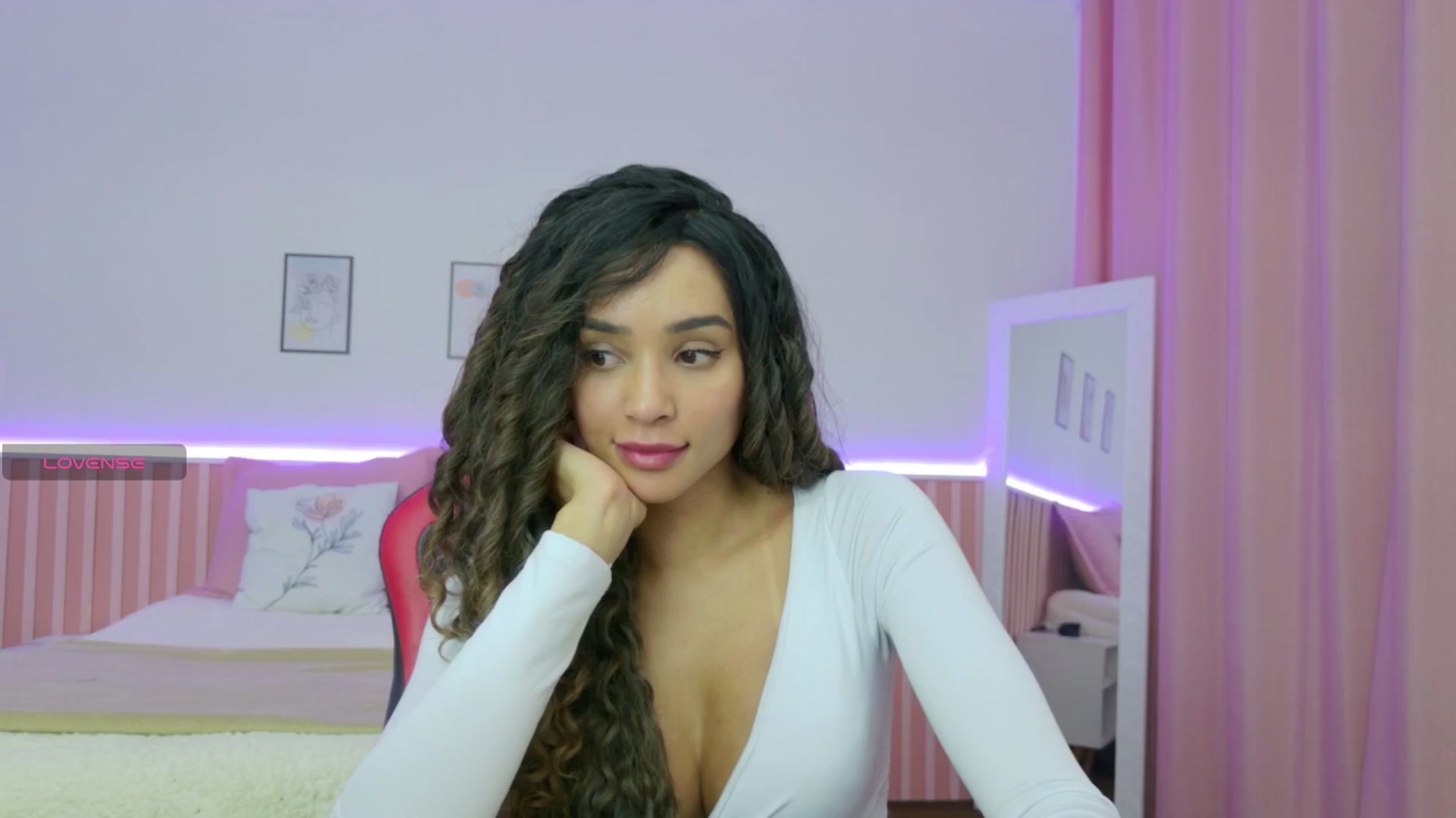 Gallery image thumbnail from Helen9g38's myfreecams stream on, 10/23/2025, 21:31 image 8 of 20