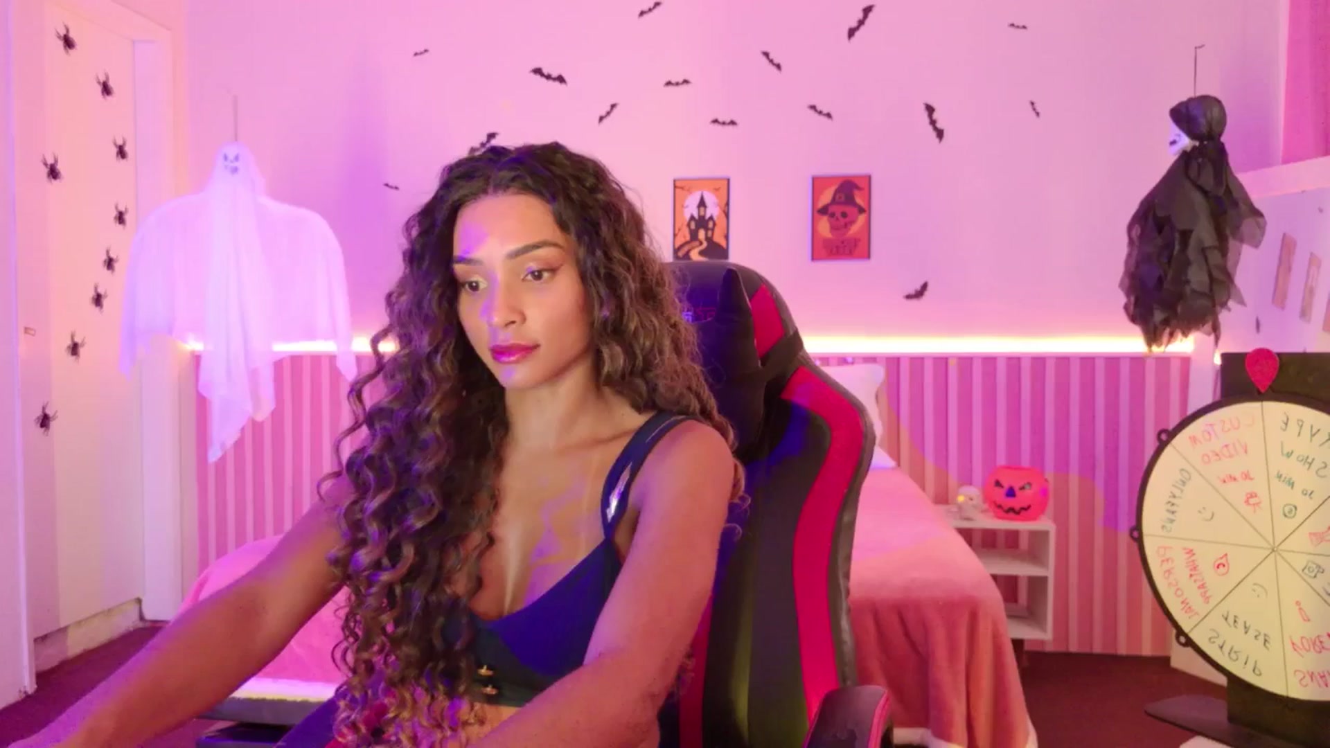 Gallery image thumbnail from Helen9g38's myfreecams stream on, 10/27/2025, 09:13 image 18 of 20
