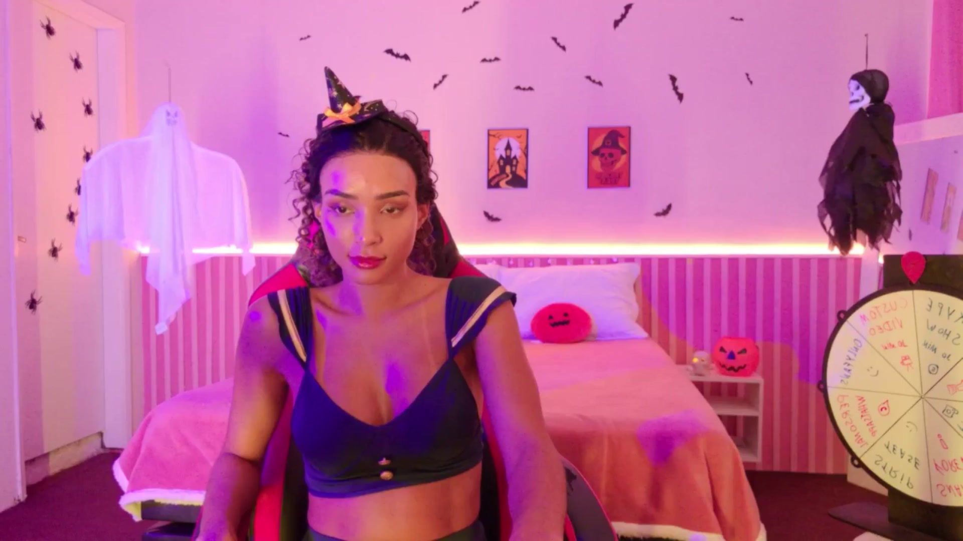 Gallery image thumbnail from Helen9g38's myfreecams stream on, 10/27/2025, 09:13 image 2 of 20