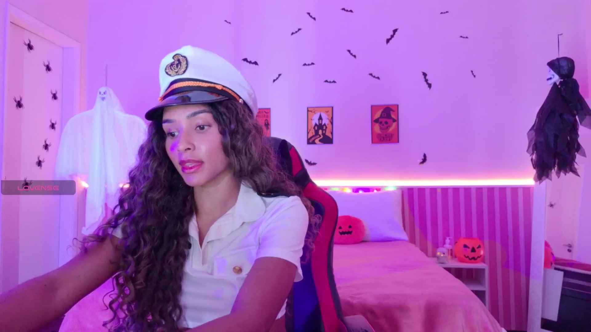 Gallery image thumbnail from Helen9g38's myfreecams stream on, 10/29/2025, 09:53 image 17 of 20