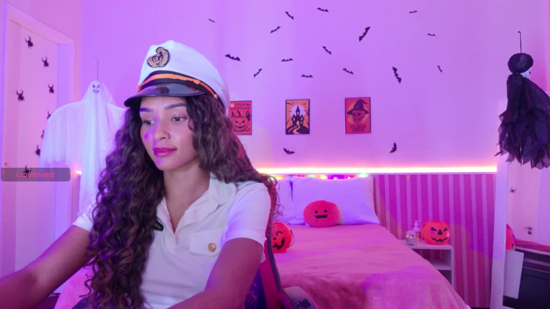 Gallery image thumbnail from Helen9g38's myfreecams stream on, 10/29/2025, 09:53 image 13 of 20