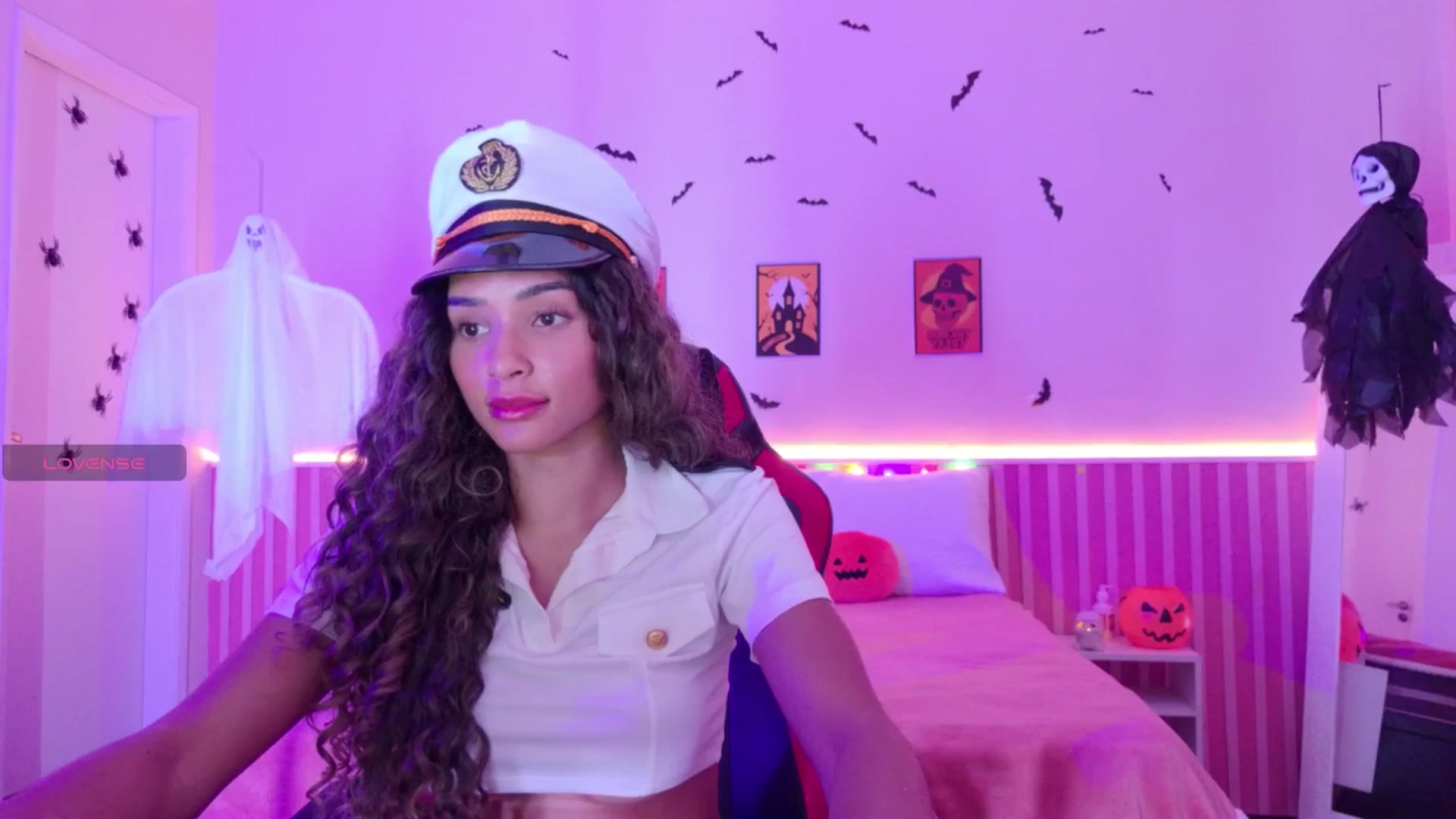 Gallery image thumbnail from Helen9g38's myfreecams stream on, 10/29/2025, 09:53 image 16 of 20