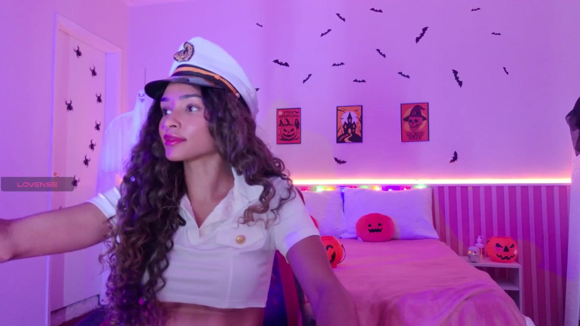 Gallery image thumbnail from Helen9g38's myfreecams stream on, 10/29/2025, 09:53 image 5 of 20