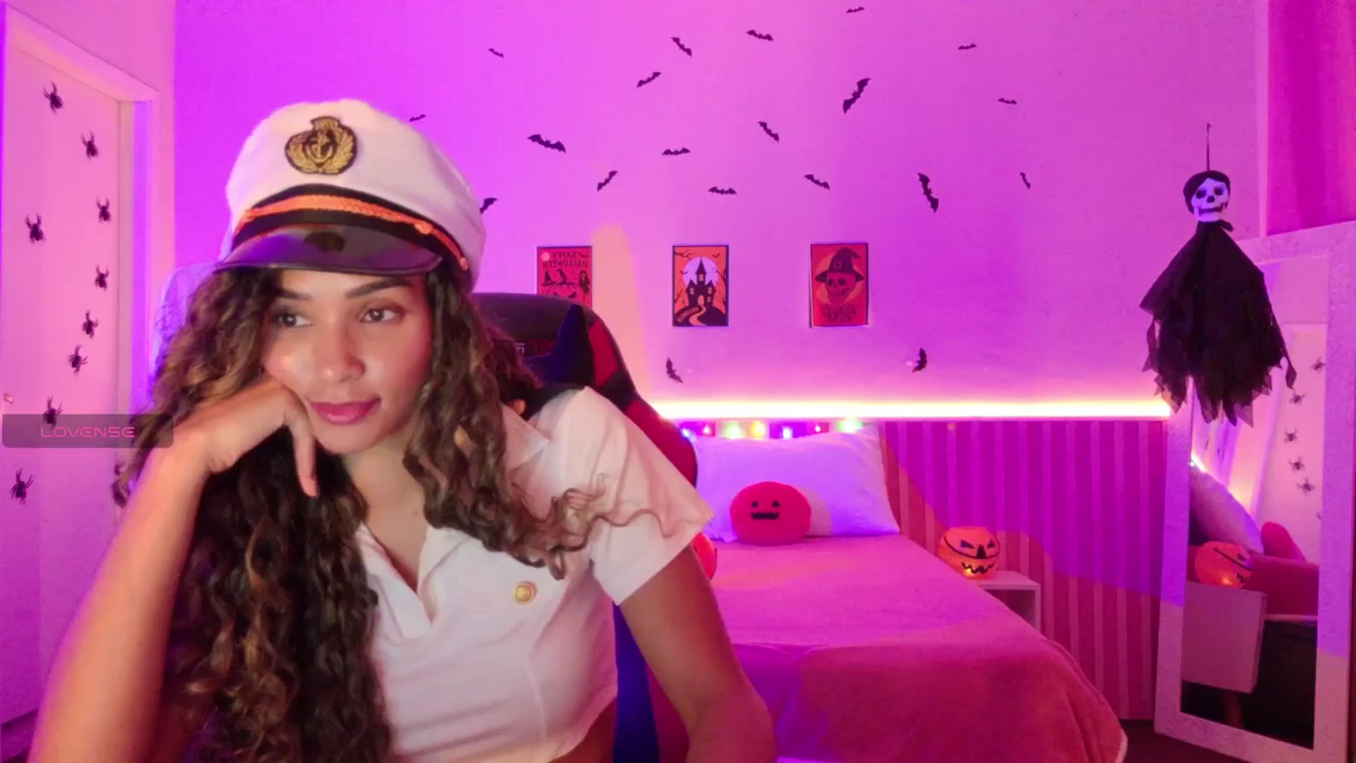 Gallery image thumbnail from Helen9g38's myfreecams stream on, 11/01/2025, 08:34 image 19 of 20